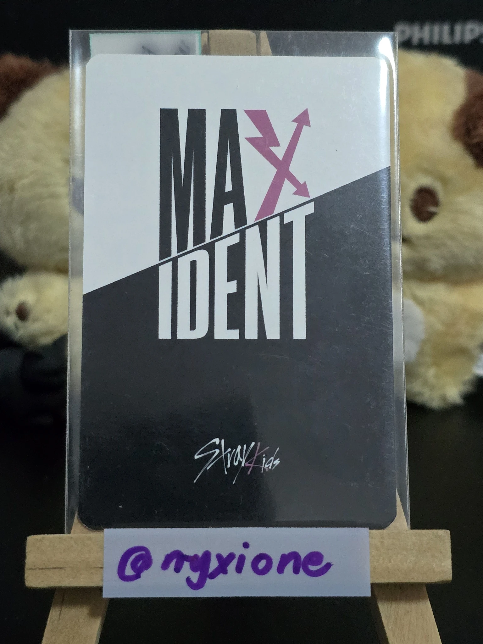 Stray Kids I.N Stray Kids - I.N - Maxident Album pre-order benefit (pob) blue dream media (bdm) listing photo 2