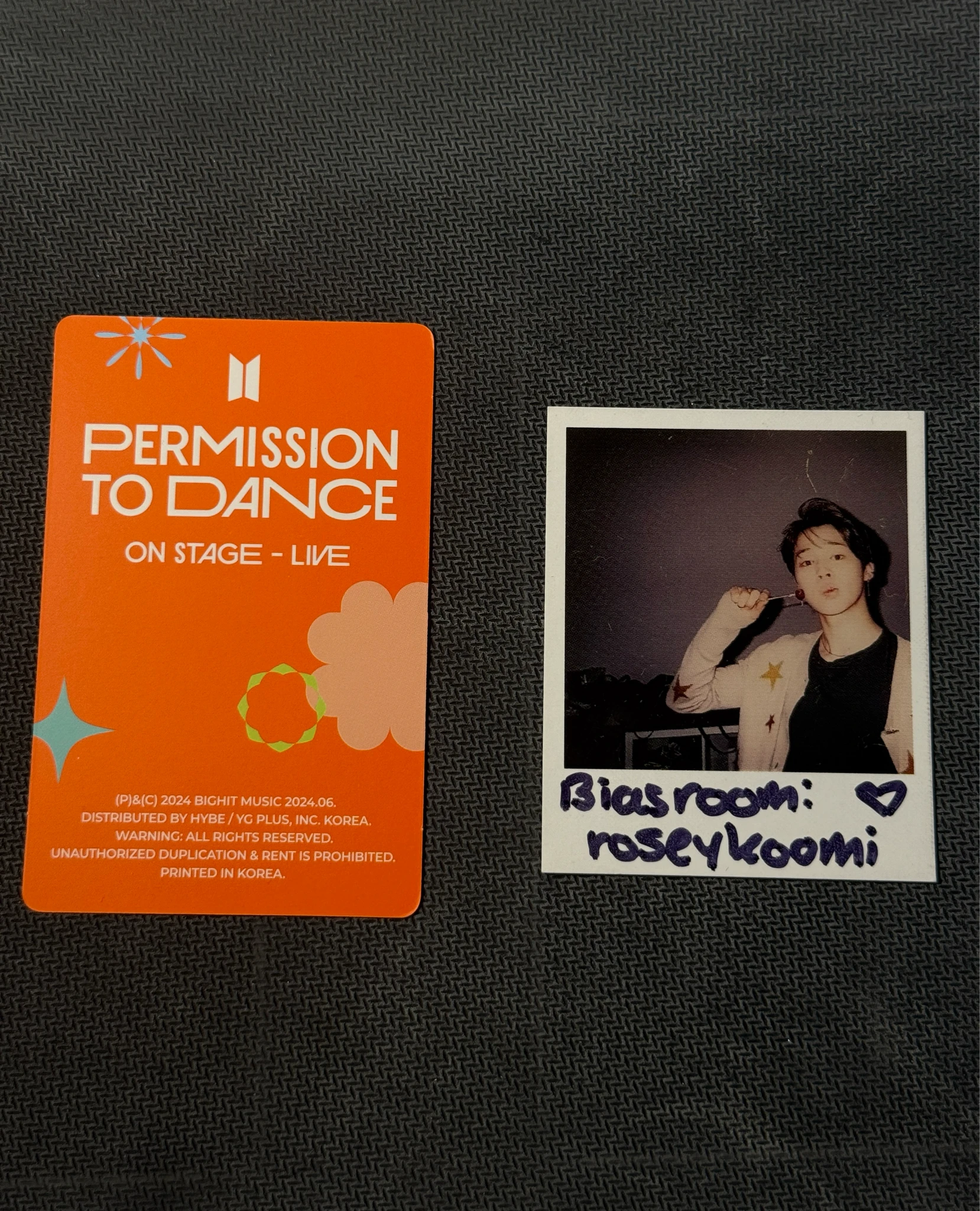 BTS V BTS-V-Album-Permission to Dance Live Album listing photo 2