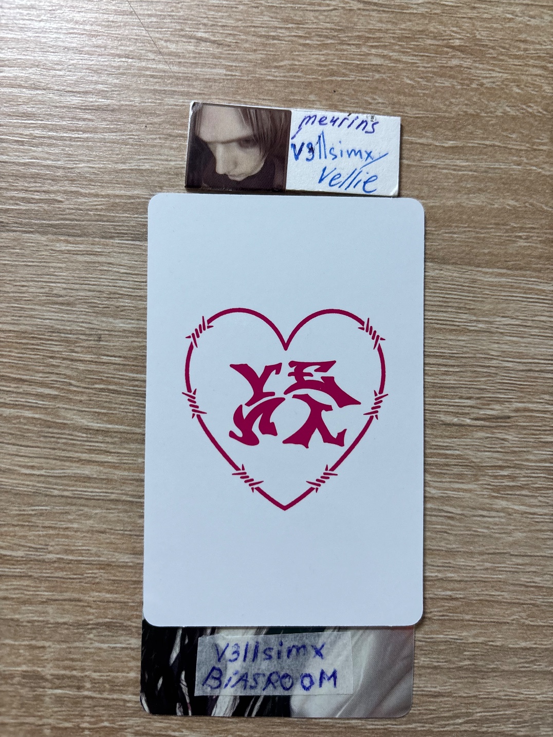 Yena Yena Yena - Yena - HATE XX Album album photocard holographic (hologram) photobook version listing photo 2