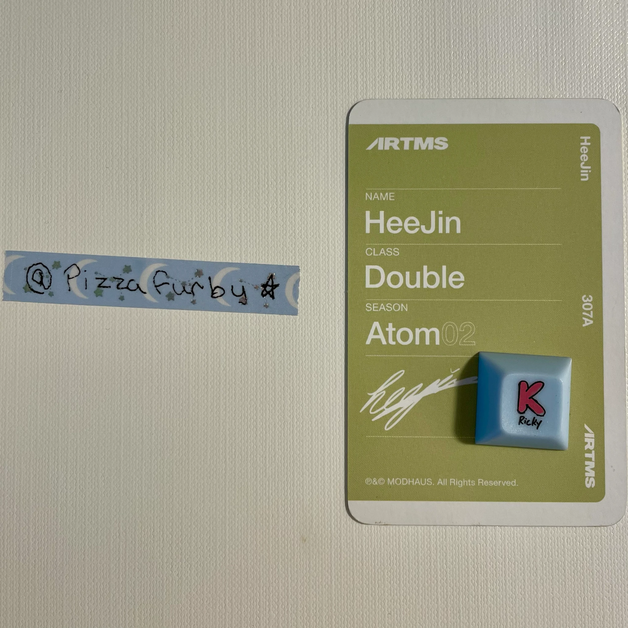 ARTMS HeeJin ARTMS - HeeJin - Blue Blood Cafe Event cafe event lucky draw (LD) merch photocard listing photo 2