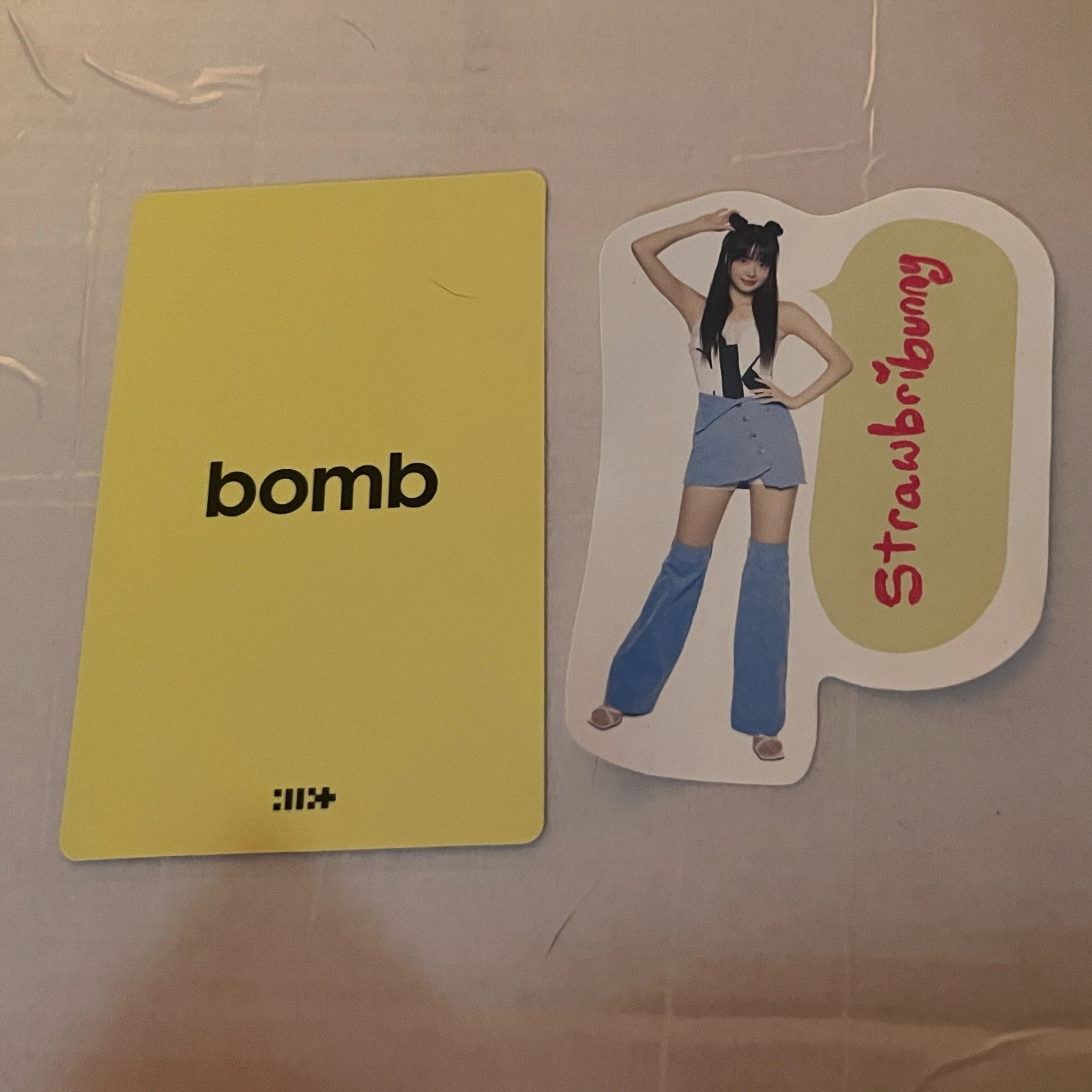 ILLIT Minju ILLIT - MINJU - bomb Album star bomb ver album photocard listing photo 2