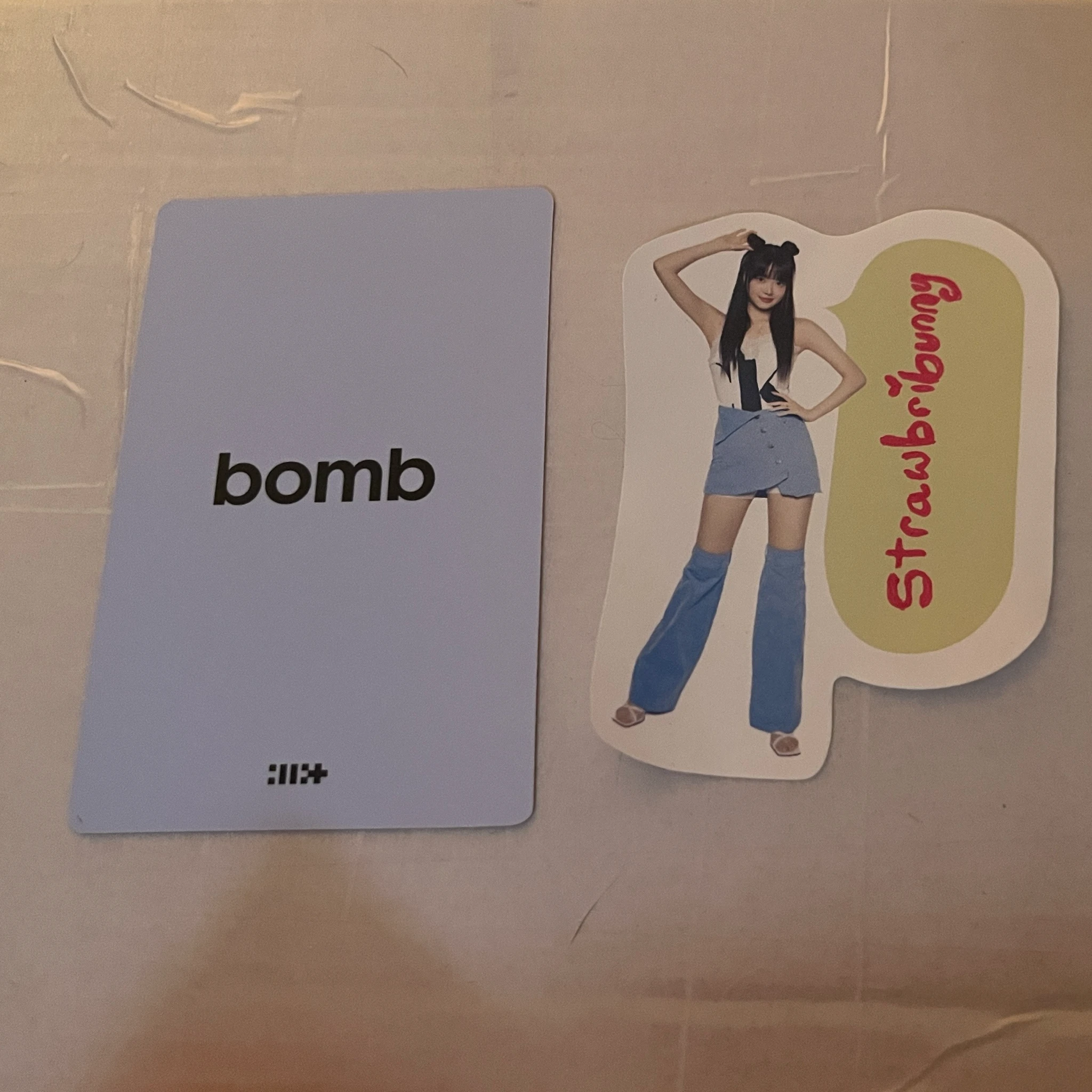 ILLIT Minju ILLIT - MINJU - bomb Album magic bomb ver album photocard listing photo 2