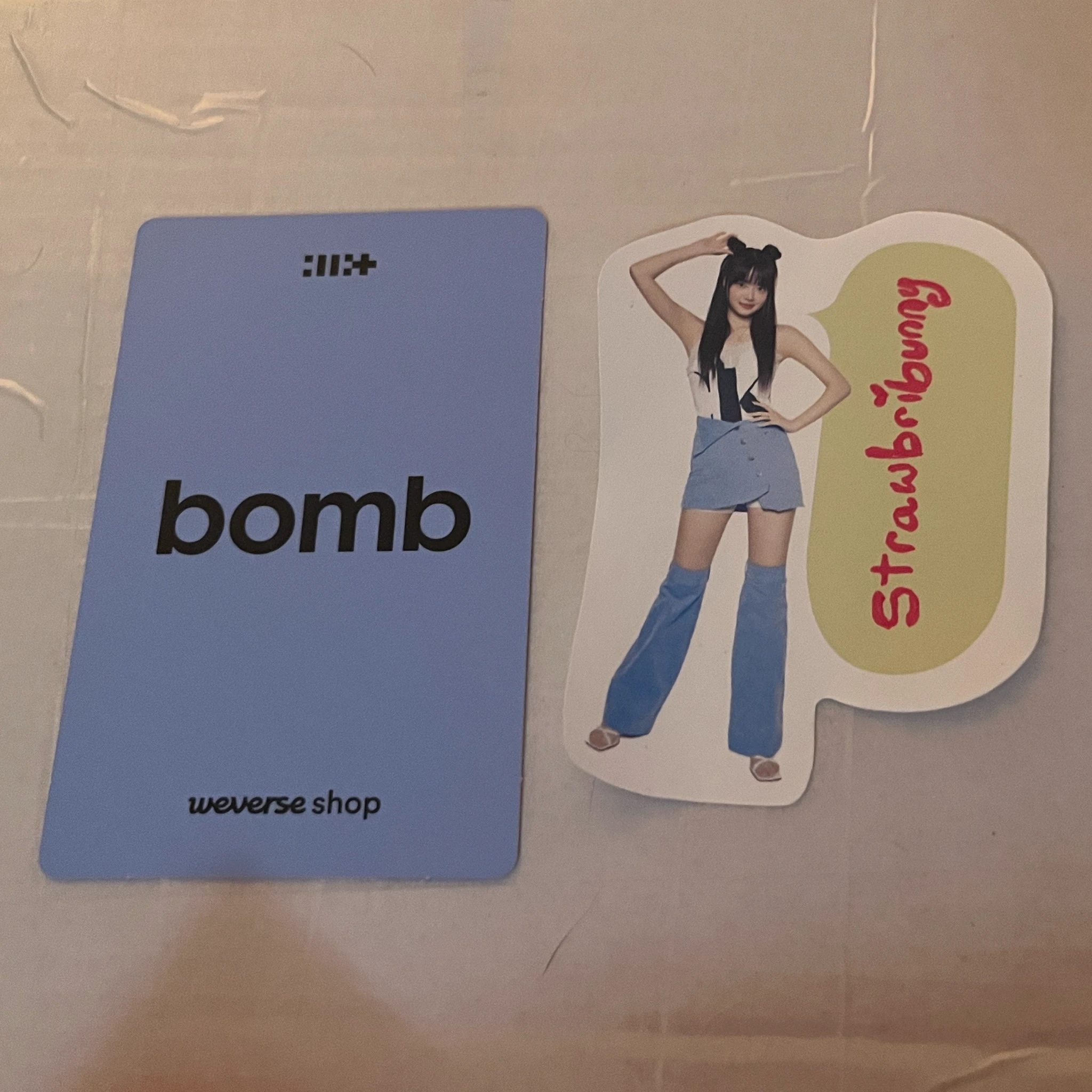 ILLIT Minju ILLIT - Minju - bomb Album weverse shop global (wvg) pre-order benefit (pob) standard version listing photo 2