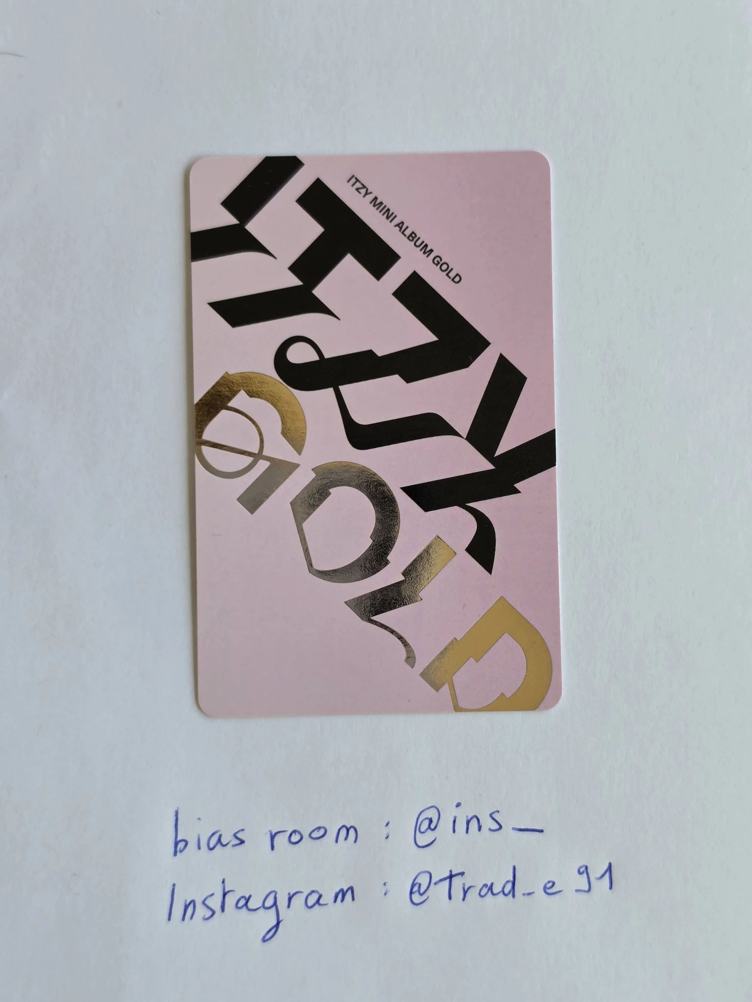 ITZY Ryujin ITZY - Ryujin - GOLD Album album photocard nemo version pink version listing photo 2