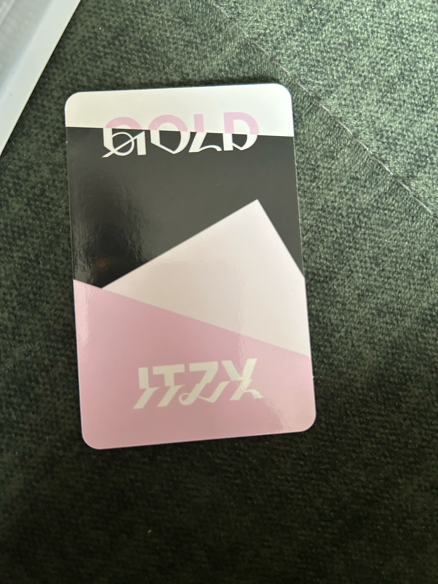 ITZY ITZY - GOLD Album listing photo 2