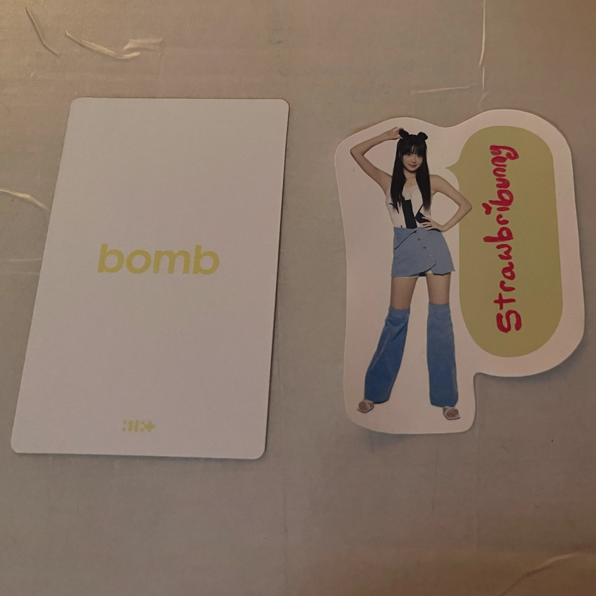ILLIT Iroha ILLIT - IROHA - bomb Album star bomb ver album photocard listing photo 2