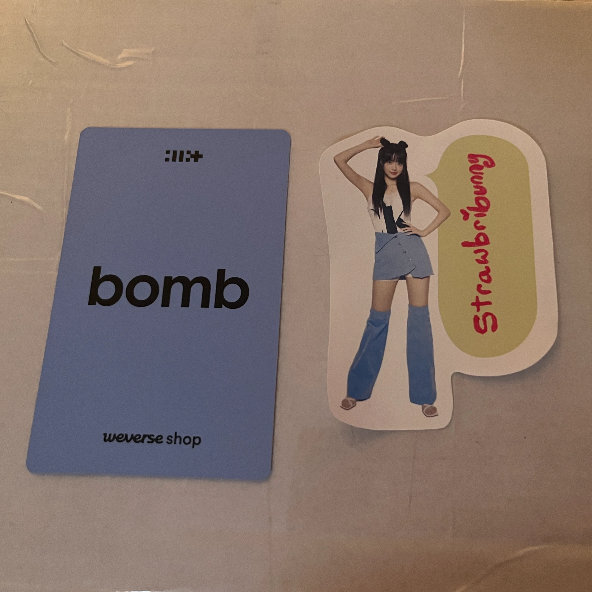 ILLIT Iroha ILLIT - Iroha - bomb Album weverse shop global (wvg) pre-order benefit (pob) standard version listing photo 2