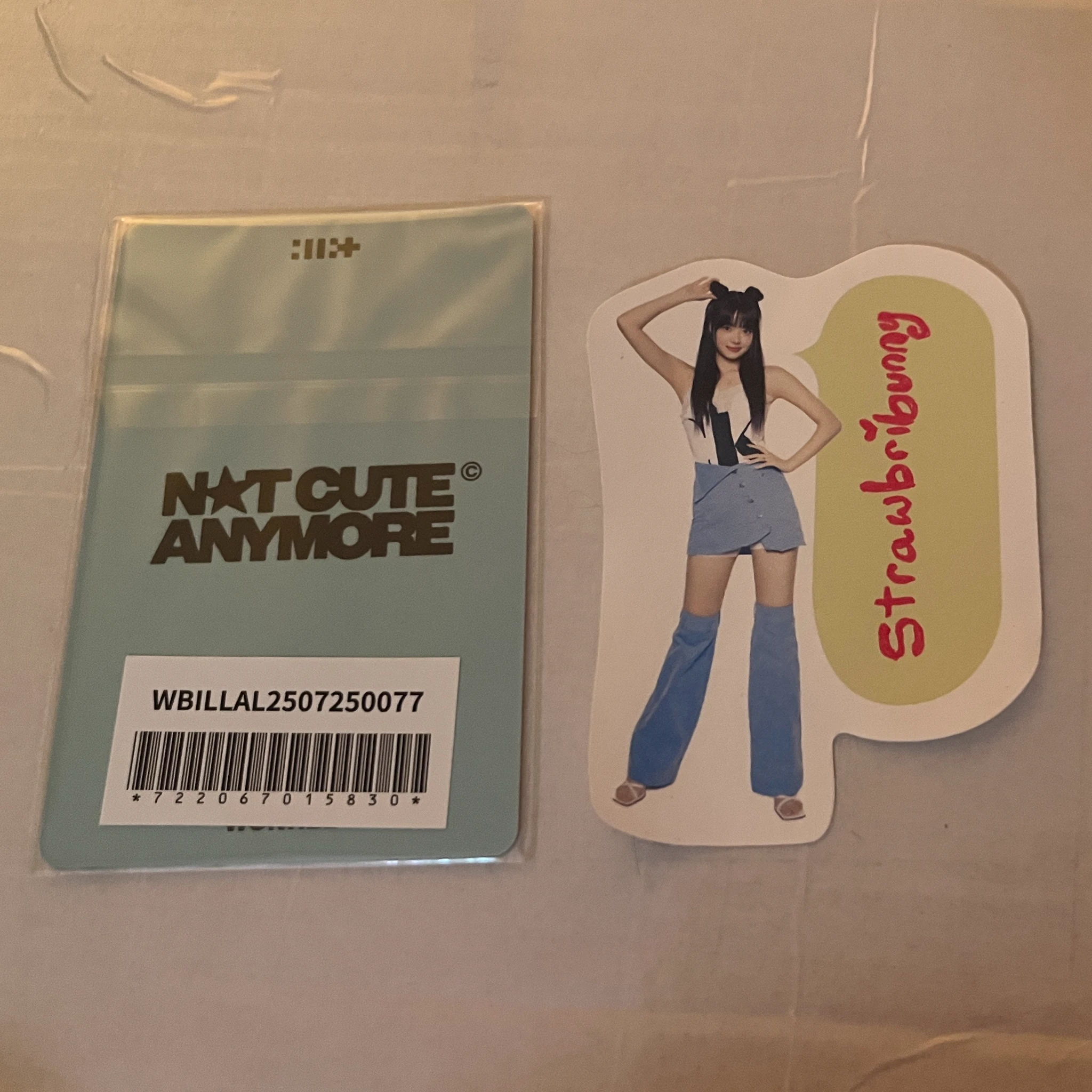 ILLIT Wonhee ILLIT - NOT CUTE ANYMORE Album weverse shop japan (wvj) pre-order benefit (pob) listing photo 2