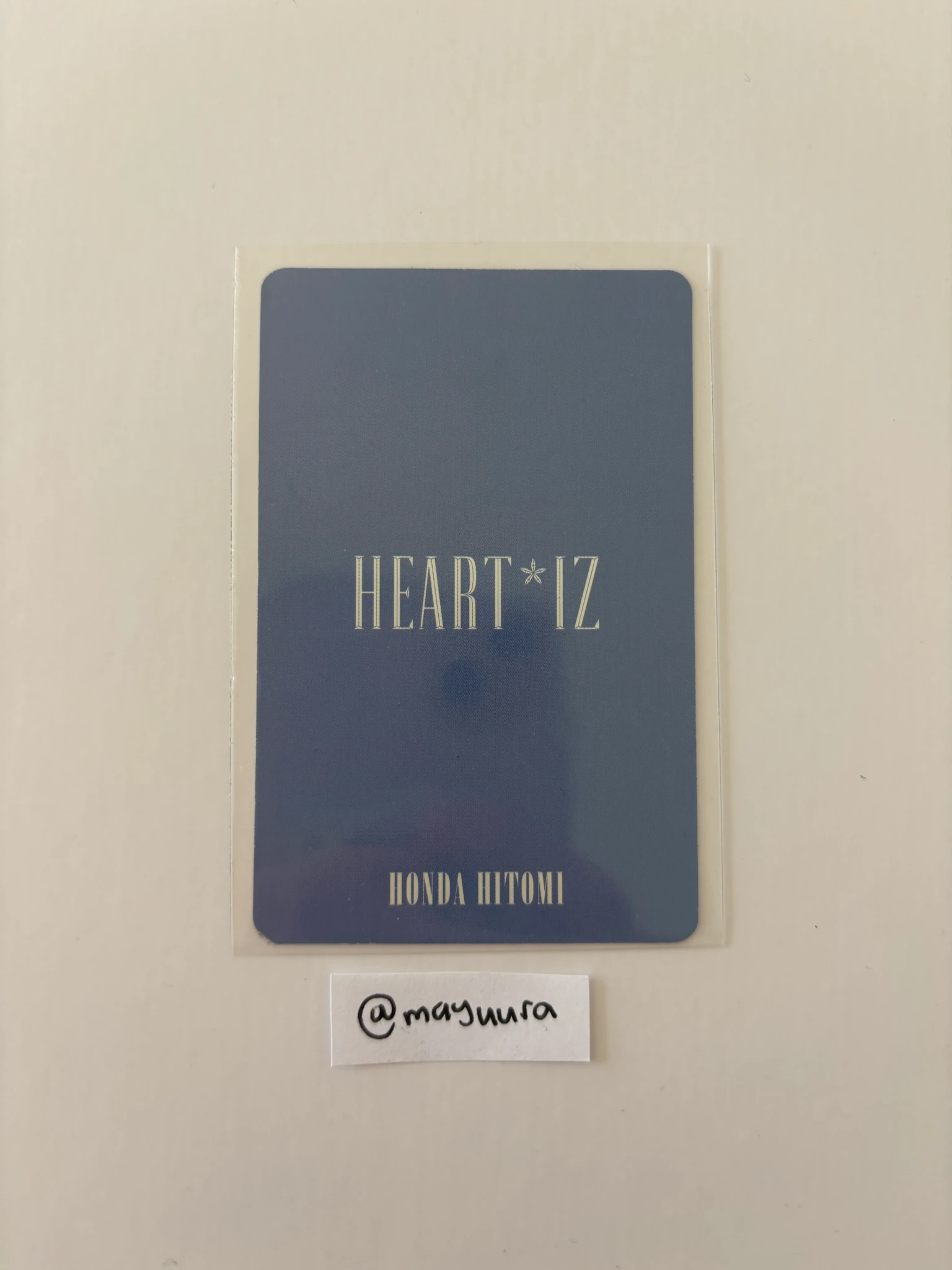 IZ*ONE Hitomi IZ*ONE - Hitomi - HEART*IZ Album album photocard korean album listing photo 2