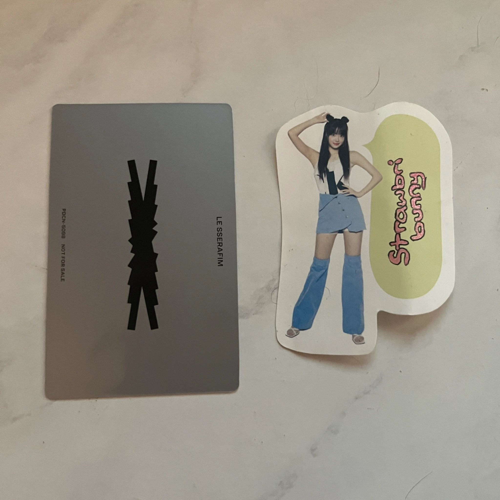 LE SSERAFIM Huh Yunjin LE SSERAFIM - Huh Yunjin - FEARLESS (Japanese Ver.) Album album photocard solo jacket version listing photo 2