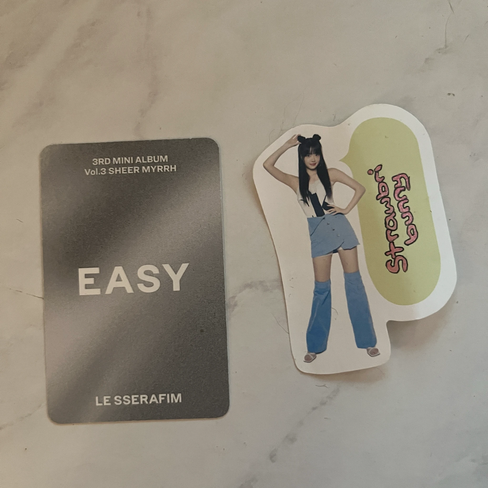 LE SSERAFIM Hong Eunchae LE SSERAFIM - Hong Eunchae - EASY Album listing photo 2