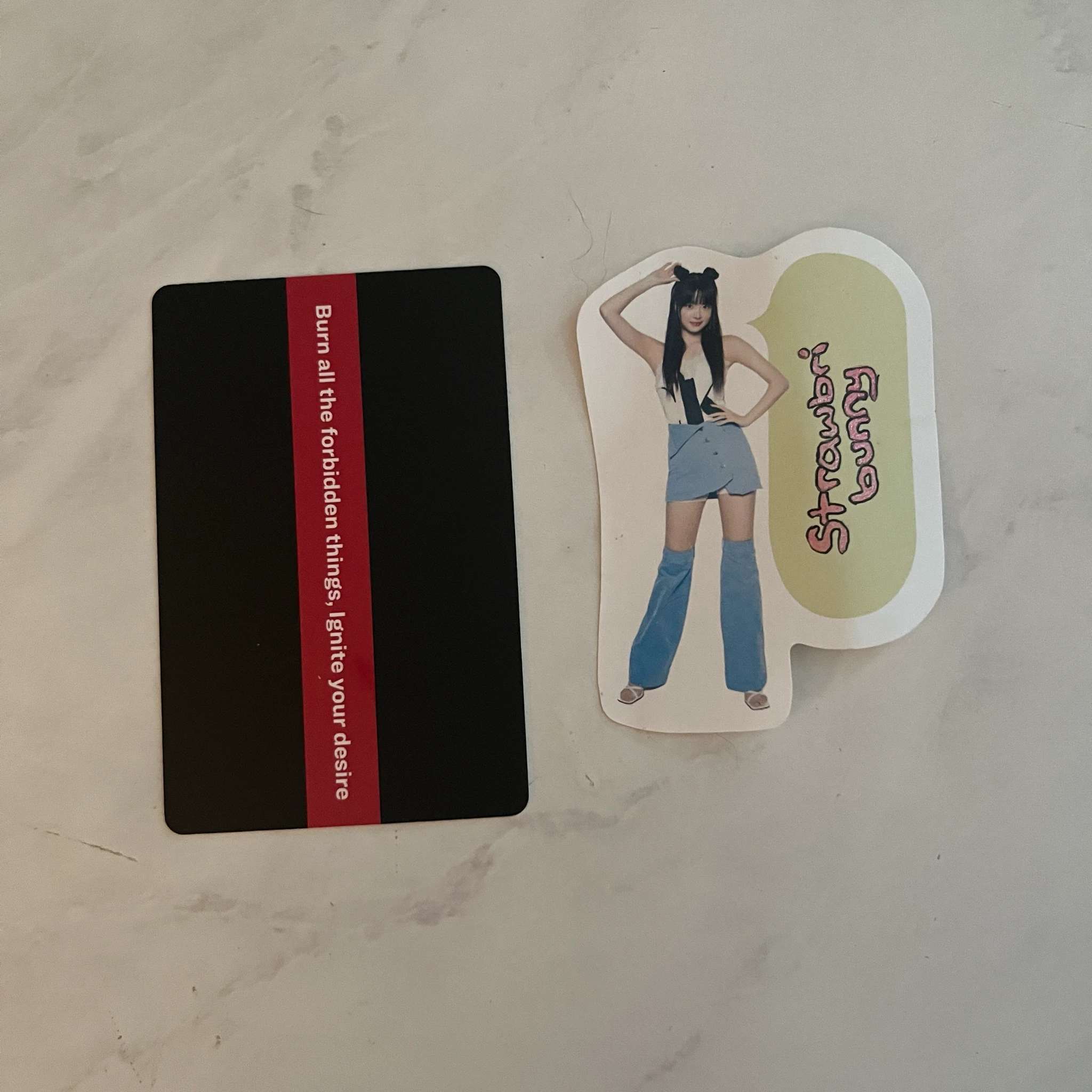 LE SSERAFIM Huh Yunjin LE SSERAFIM - Huh Yunjin - UNFORGIVEN Album album photocard weverse album version listing photo 2