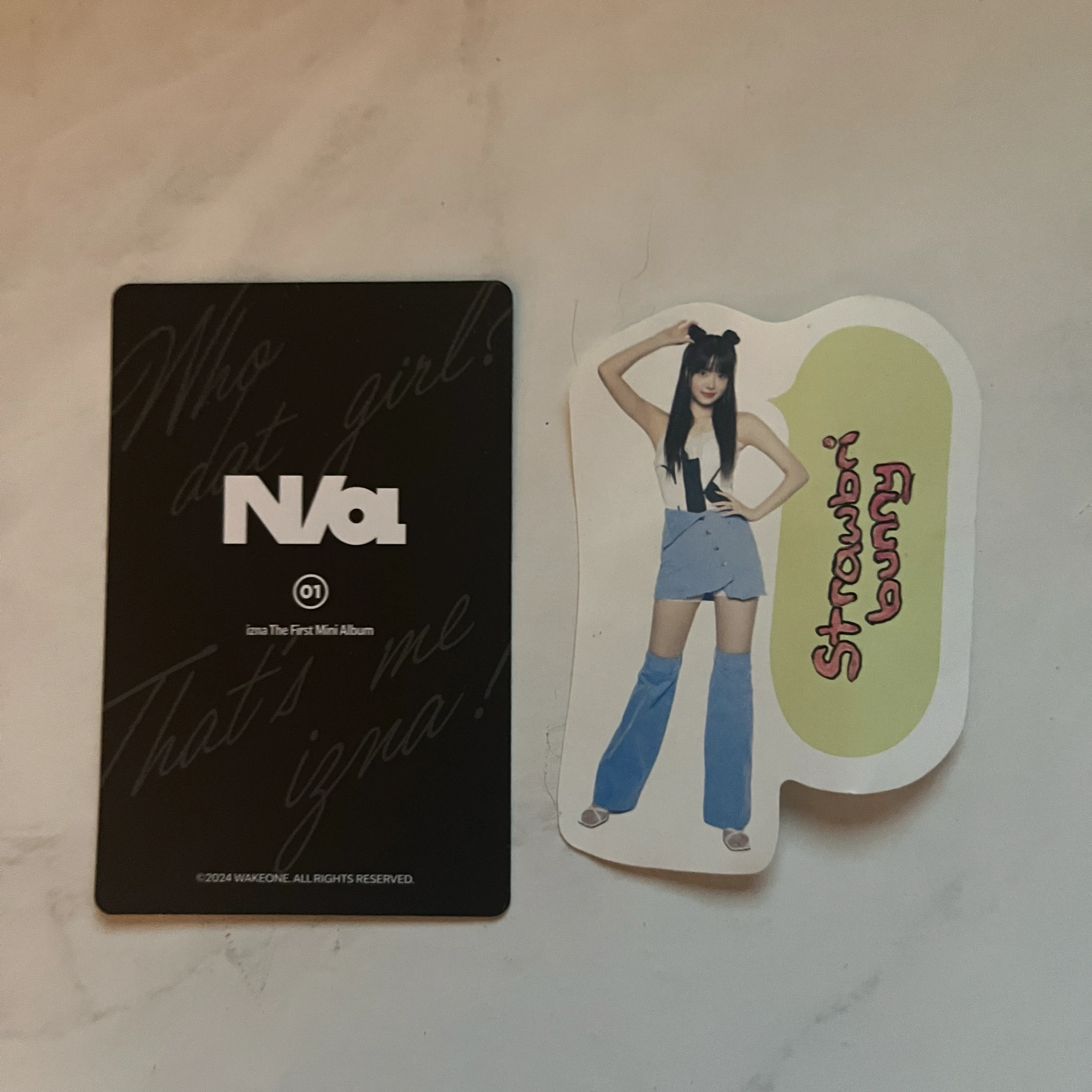 izna Mai izna - Mai - N/a Album olive young pop-up store Trading card listing photo 2
