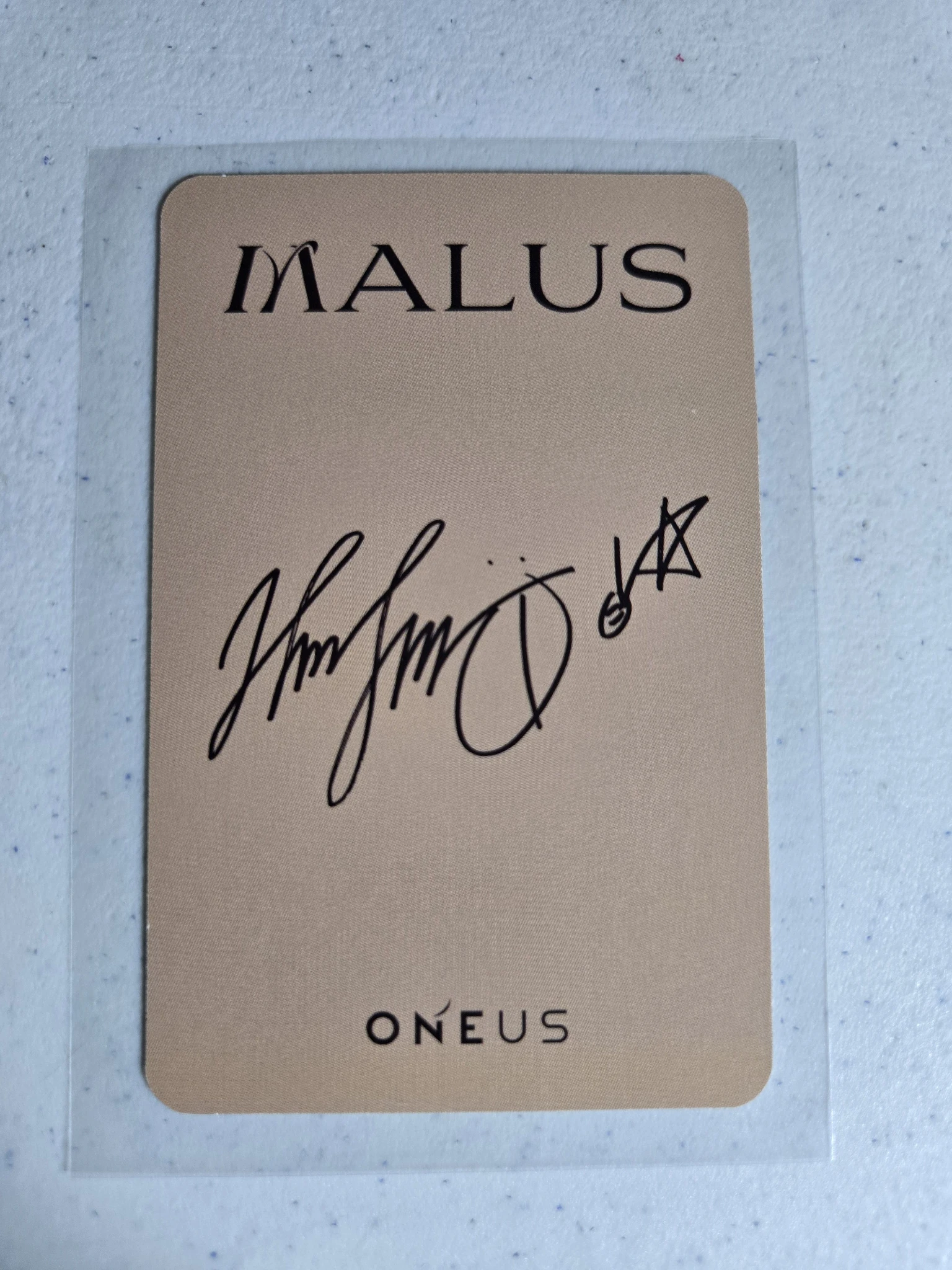 ONEUS Keonhee ONEUS - Keonhee - MALUS Album ONEUS Keonhee listing photo 2