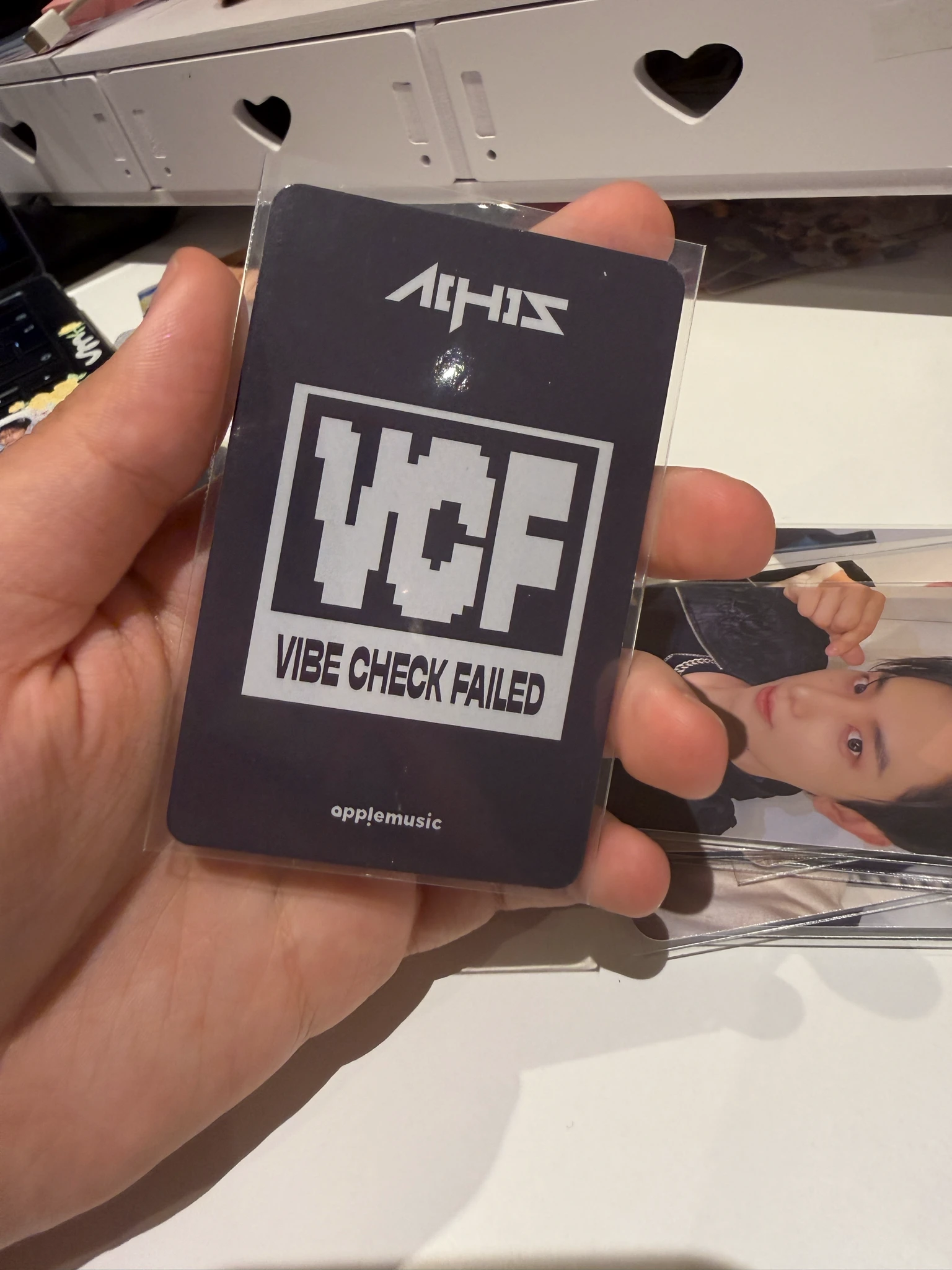 ALL(H)OURS Kunho ALL(H)OURS - Kunho - VCF Album apple music round 3 video call (fancall) listing photo 2