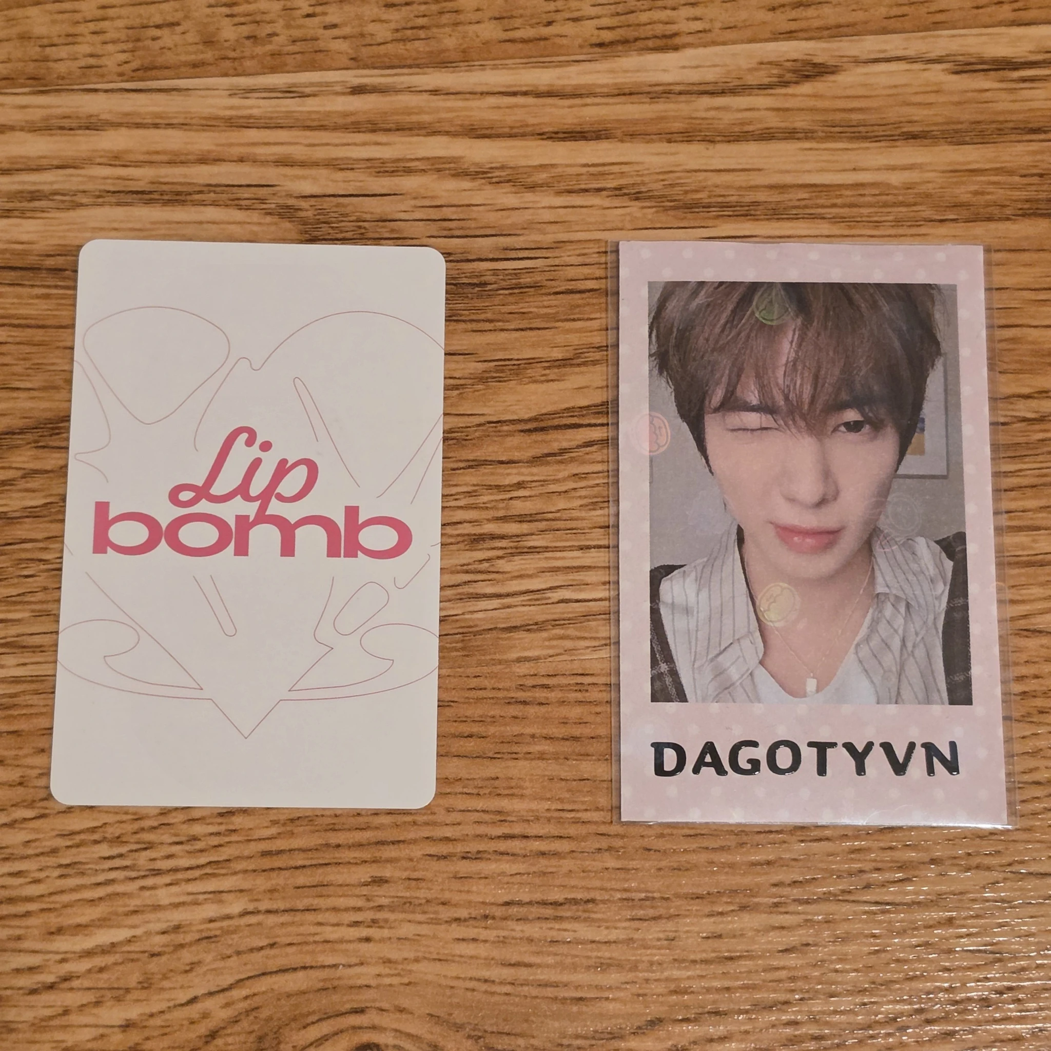 RESCENE Zena RESCENE - Zena - lip bomb Album album photocard balm version listing photo 2