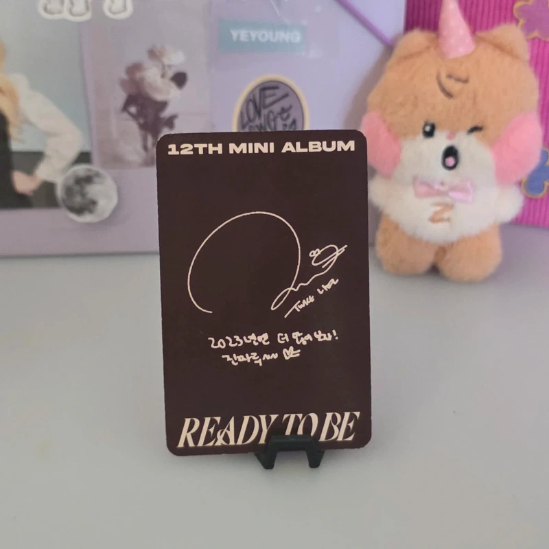 TWICE Nayeon TWICE-Nayeon-Album-READY TO BE listing photo 2