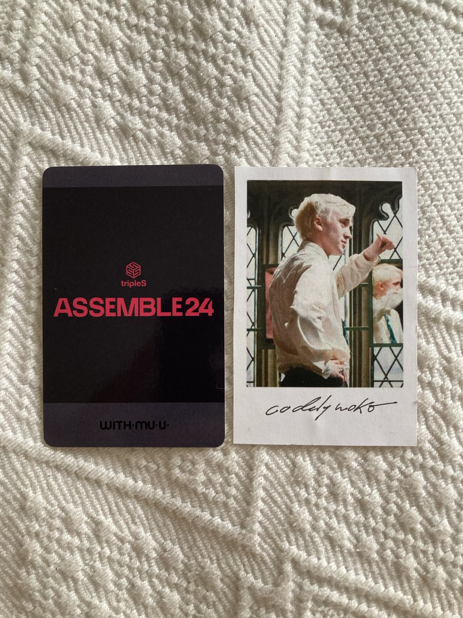 tripleS Lynn tripleS - Lynn - Assemble24 Album withmuu fansign listing photo 2