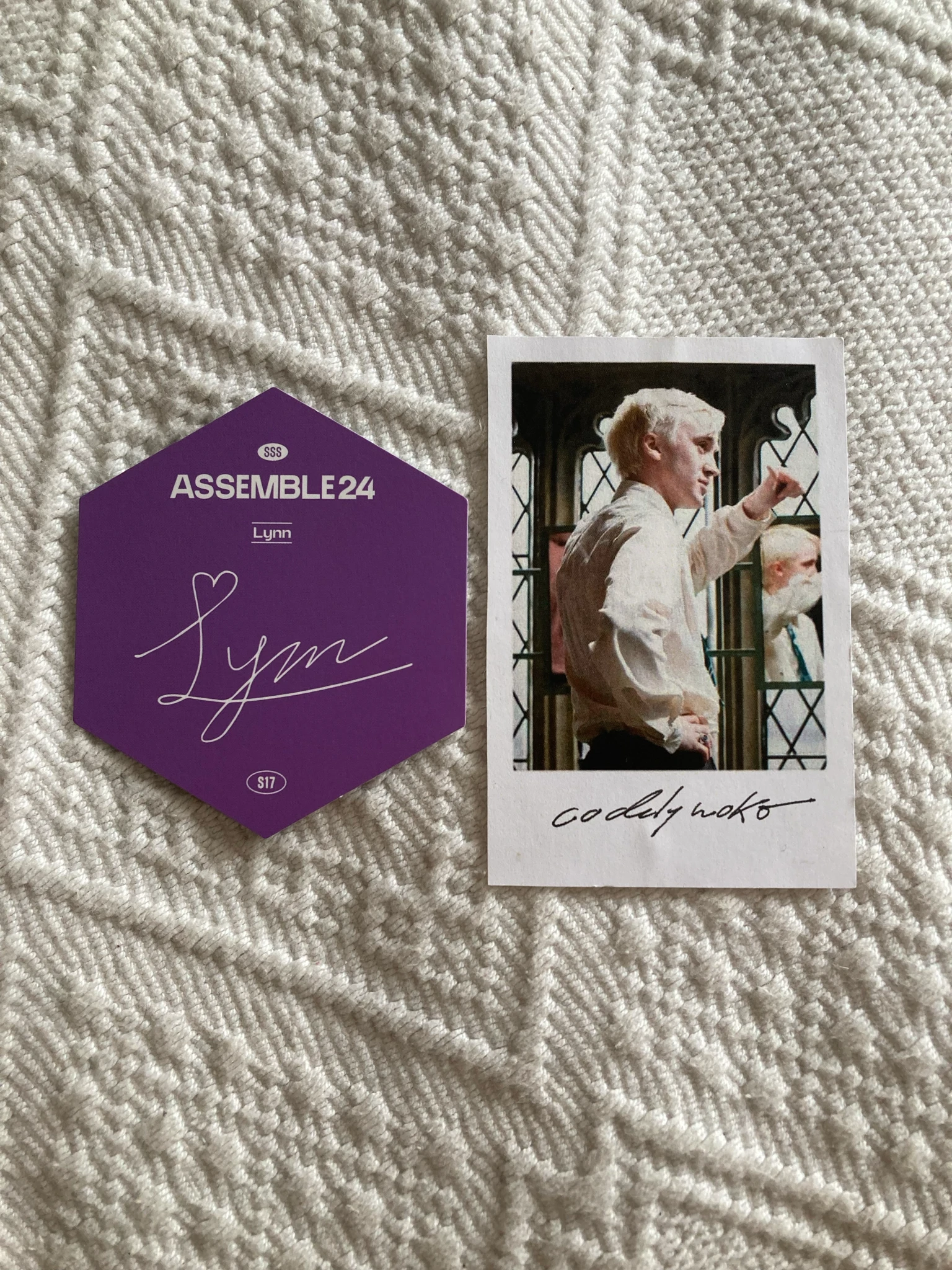 tripleS Lynn tripleS - Lynn - Assemble24 Album symbol card album inclusion listing photo 2