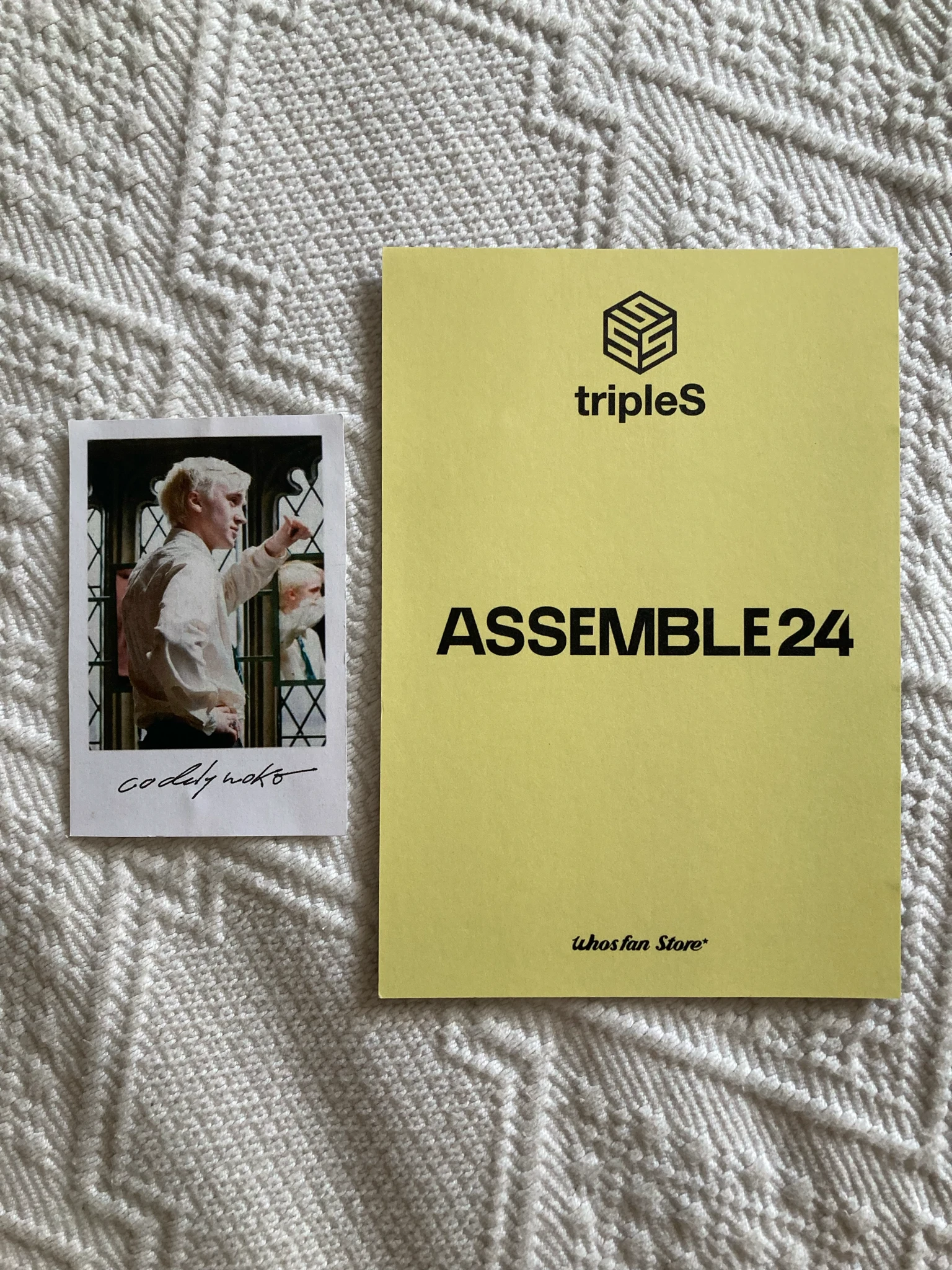 tripleS Lynn tripleS - Lynn - Assemble24 Album pob (pre-order benefit) whosfan listing photo 2