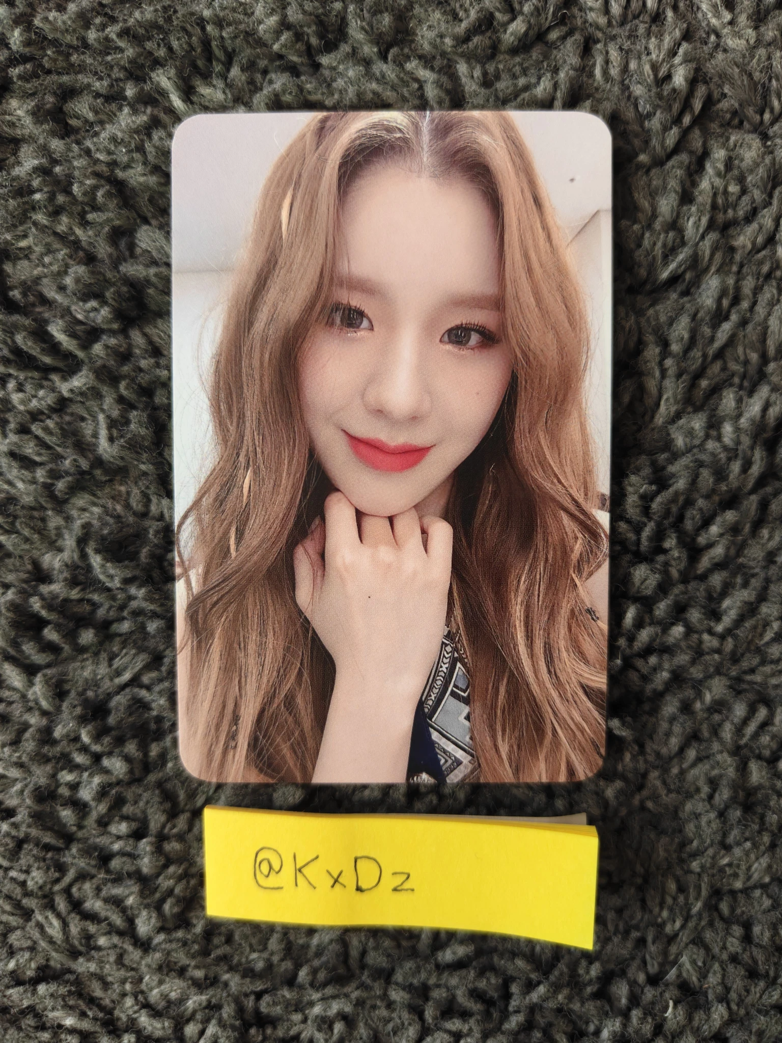 LOONA HeeJin LOONA - HeeJin - [12:00] Album ktown4u video call (fancall) listing photo 2