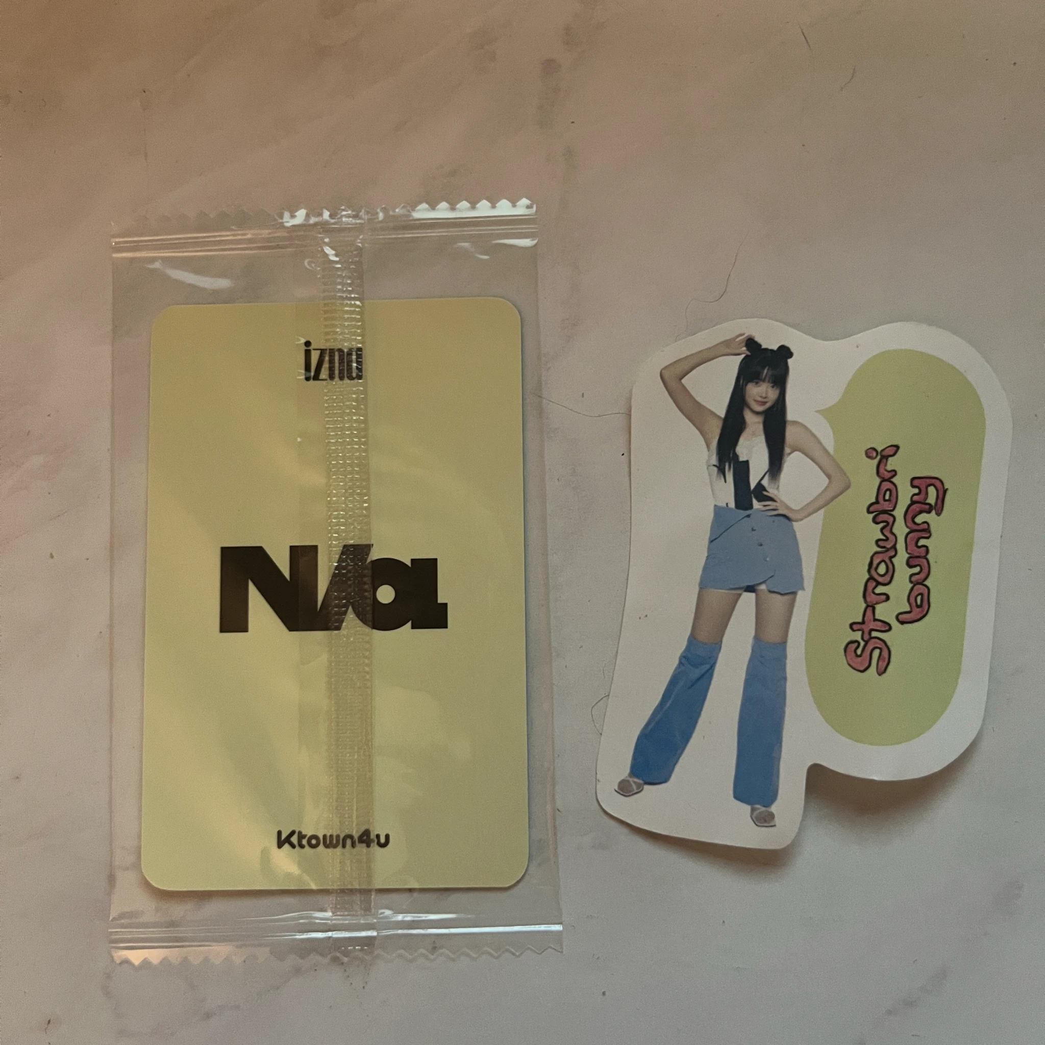 izna Koko izna - N/a Album ktown4u fansign pre-order benefit listing photo 2