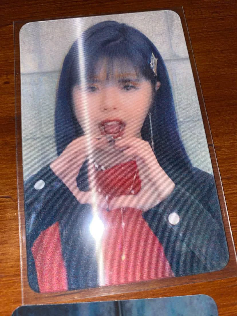 PIXY Satbyeol PIXY - Satbyeol - Reborn Album album photocard black version lenticular listing photo 2