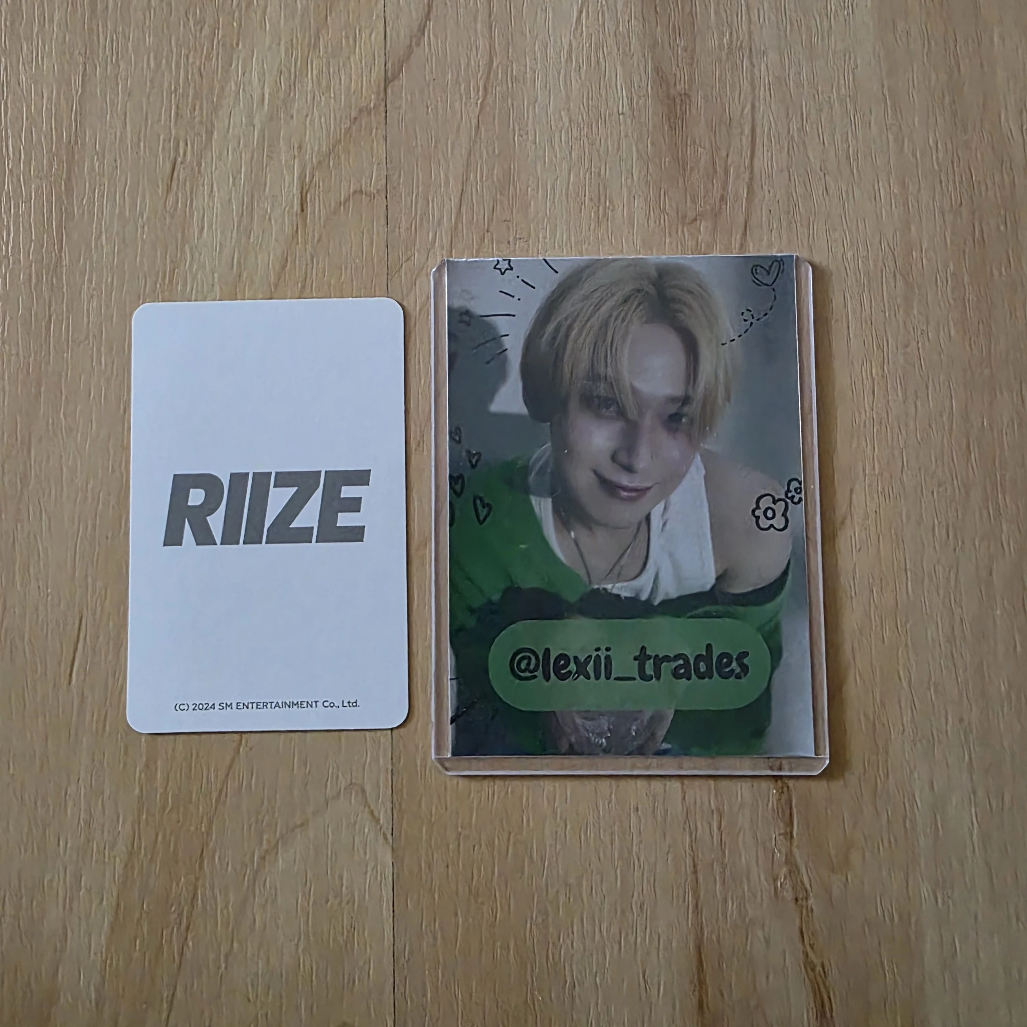 RIIZE  Sungchan RIIZE  - Sungchan - RIIZE-UP MD Other hoodie merch photocard pop-up store listing photo 2