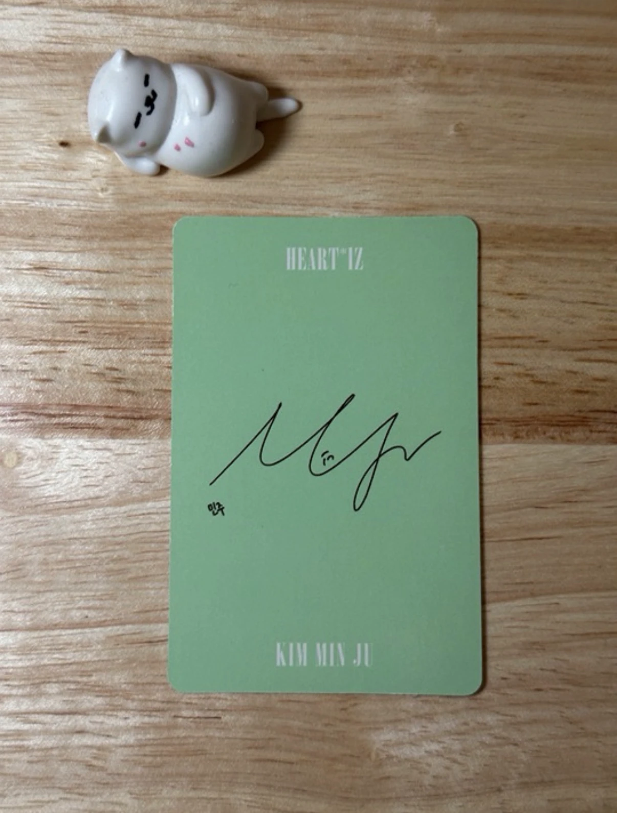 IZ*ONE Minju IZ*ONE - Minju - HEART*IZ Album album photocard korean album listing photo 2