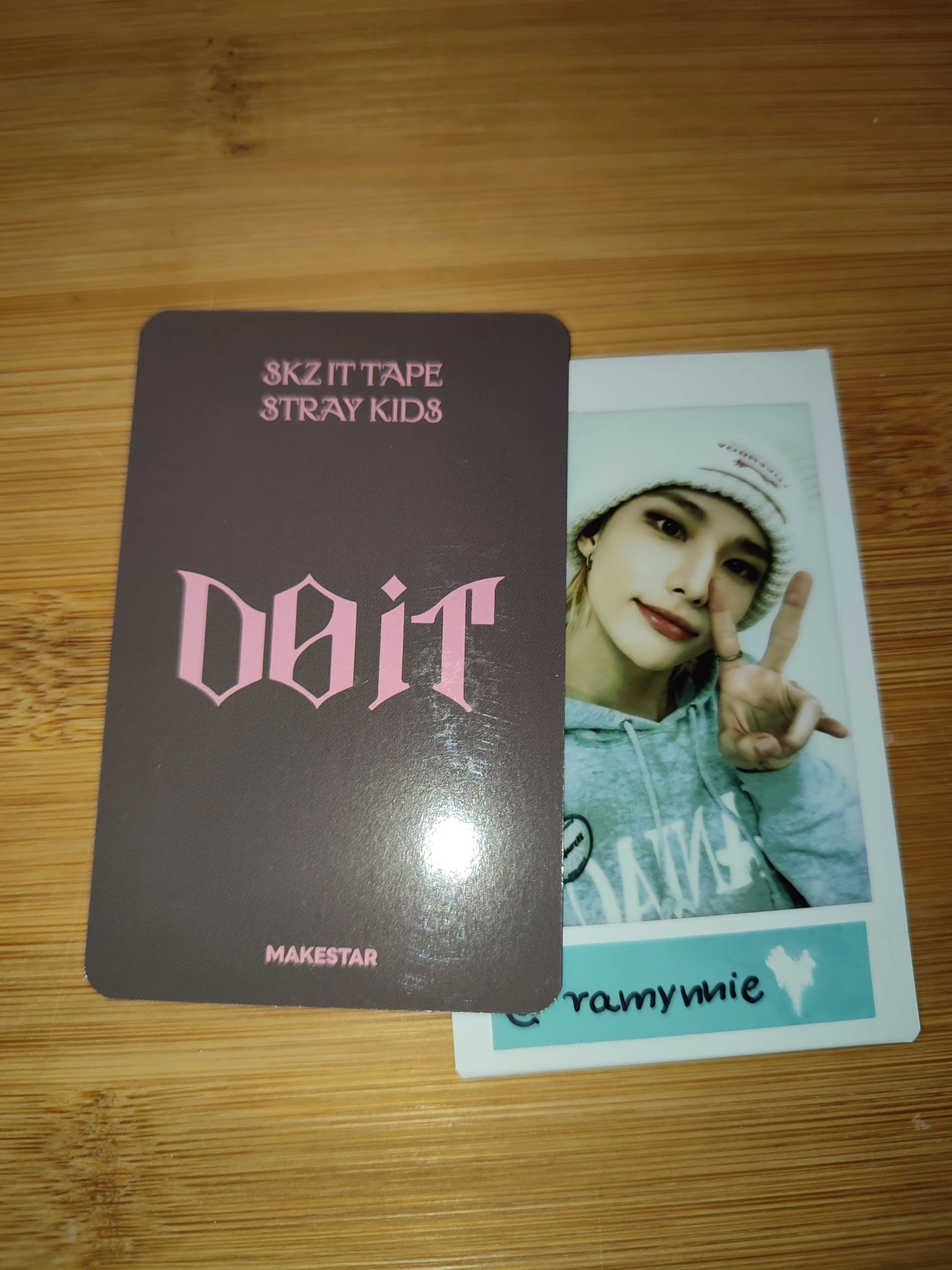 Stray Kids Hyunjin Stray Kids - Hyunjin - Do It Album pre-order benefit (pob) makestar holographic (hologram) listing photo 2