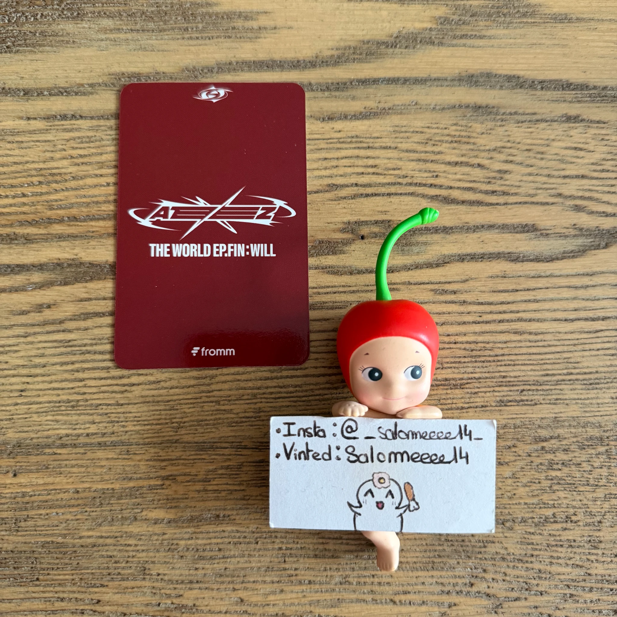 ATEEZ Yeosang ATEEZ - Yeosang - THE WORLD EP.FIN: WILL Album pinch your hair fromm store video call listing photo 2