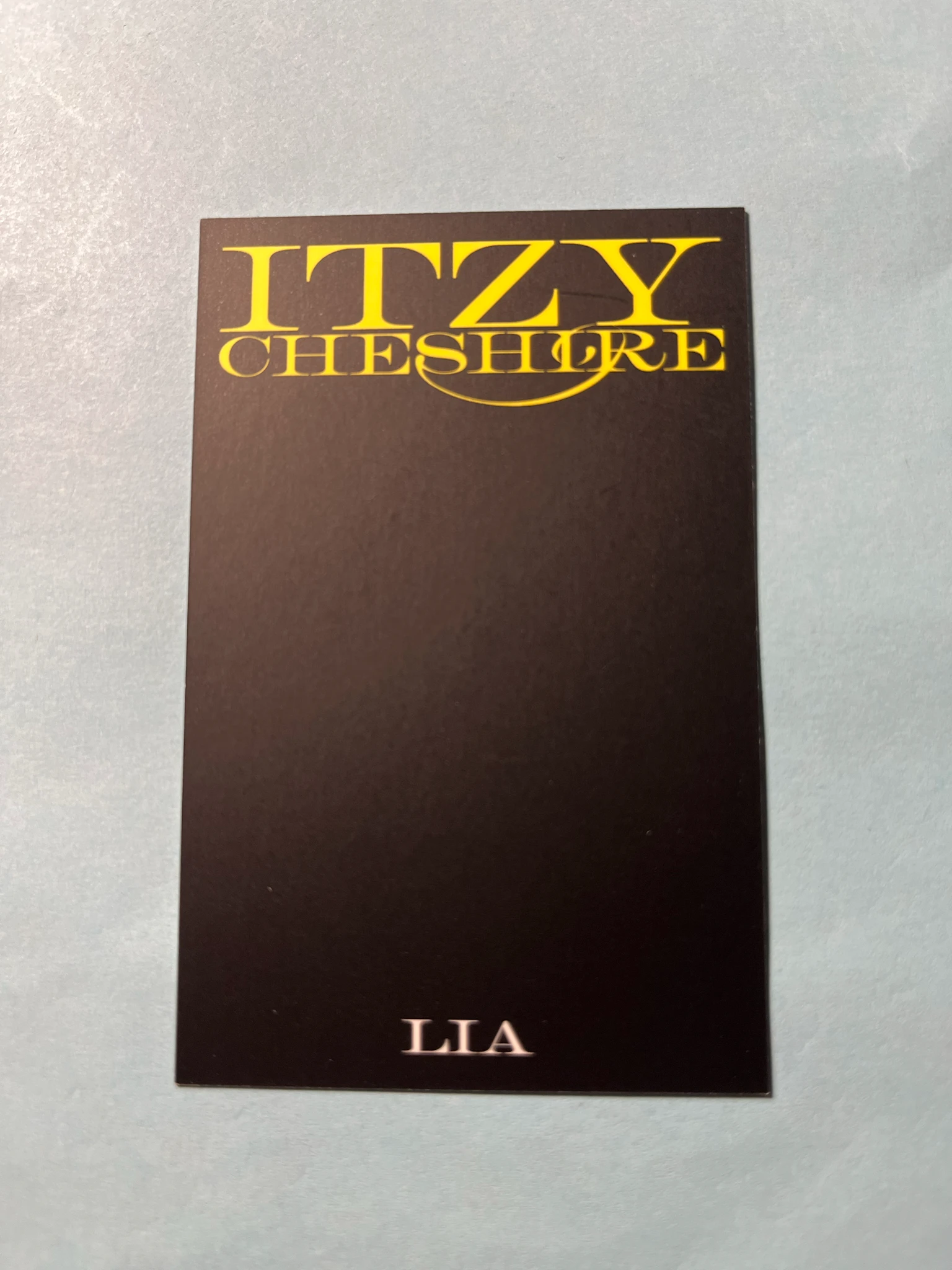 ITZY Lia ITZY - Lia - Cheshire Album album photocard standard version neon photocard non-selfie concept photocard listing photo 2