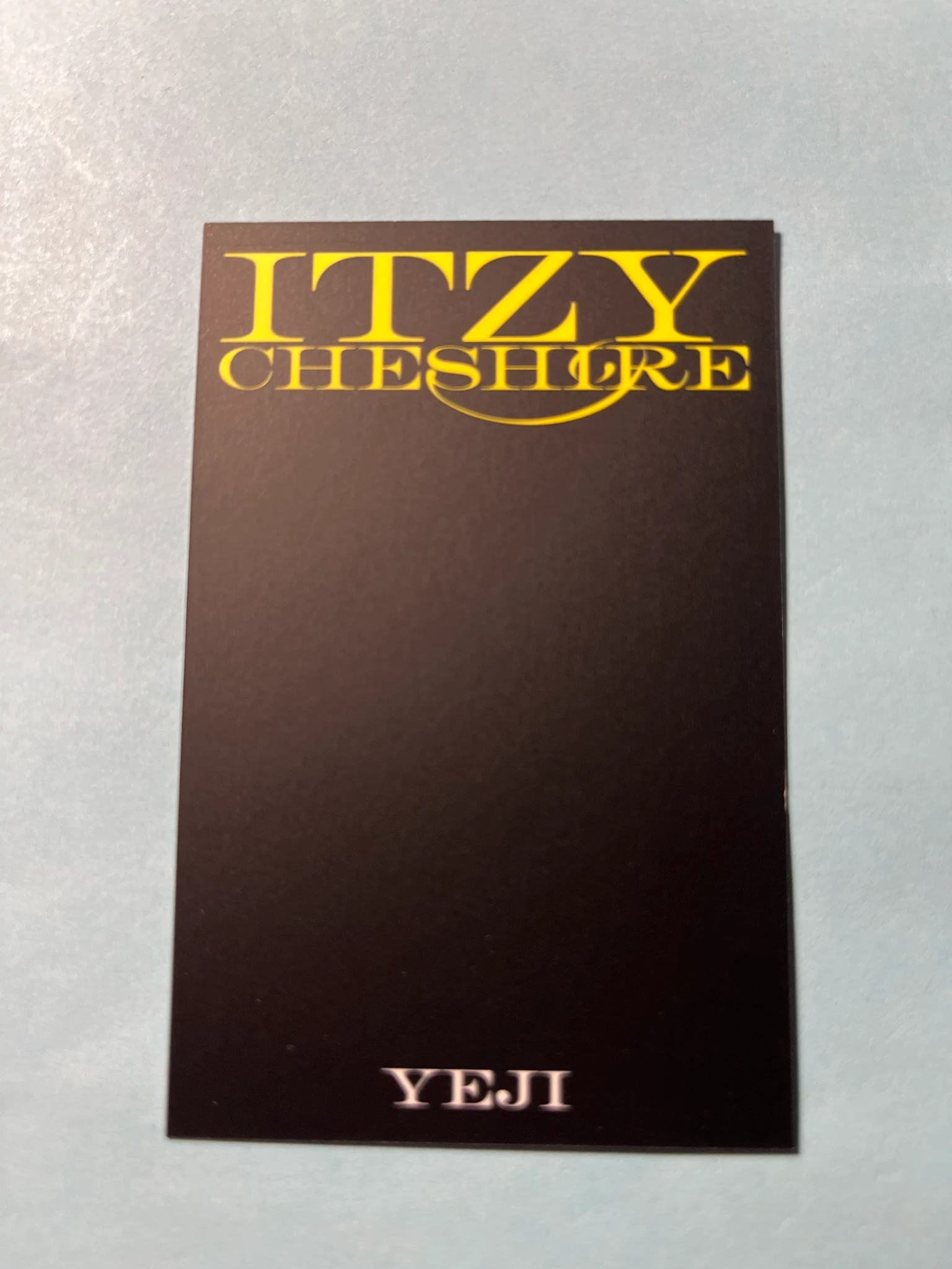 ITZY Yeji ITZY - Yeji - Cheshire Album album photocard standard version neon photocard non-selfie concept photocard listing photo 2