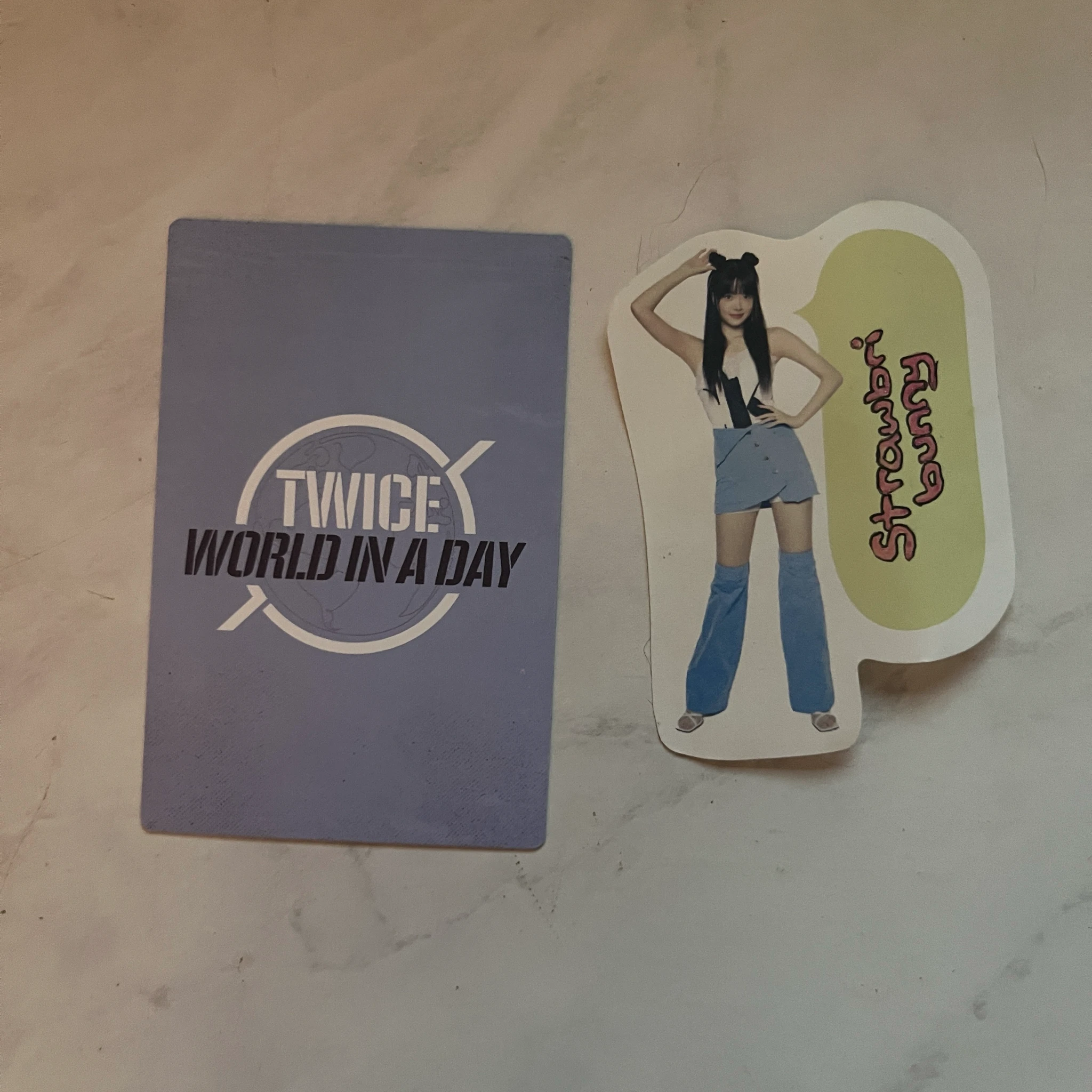 TWICE Chaeyoung TWICE - Chaeyoung - TWICE: World In A Day Event lenticular listing photo 2