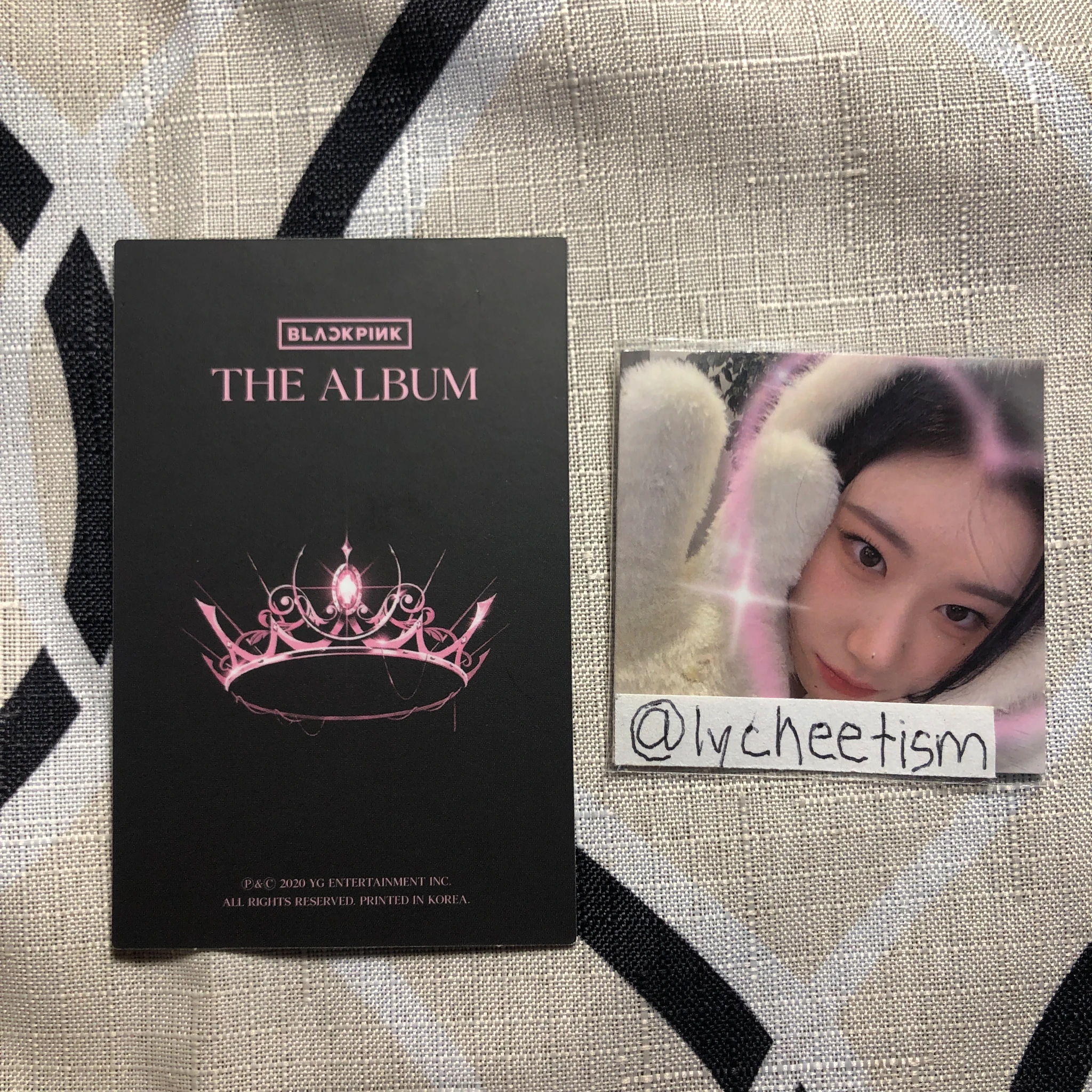 BLACKPINK Lisa BLACKPINK-Lisa-Album-THE ALBUM listing photo 2