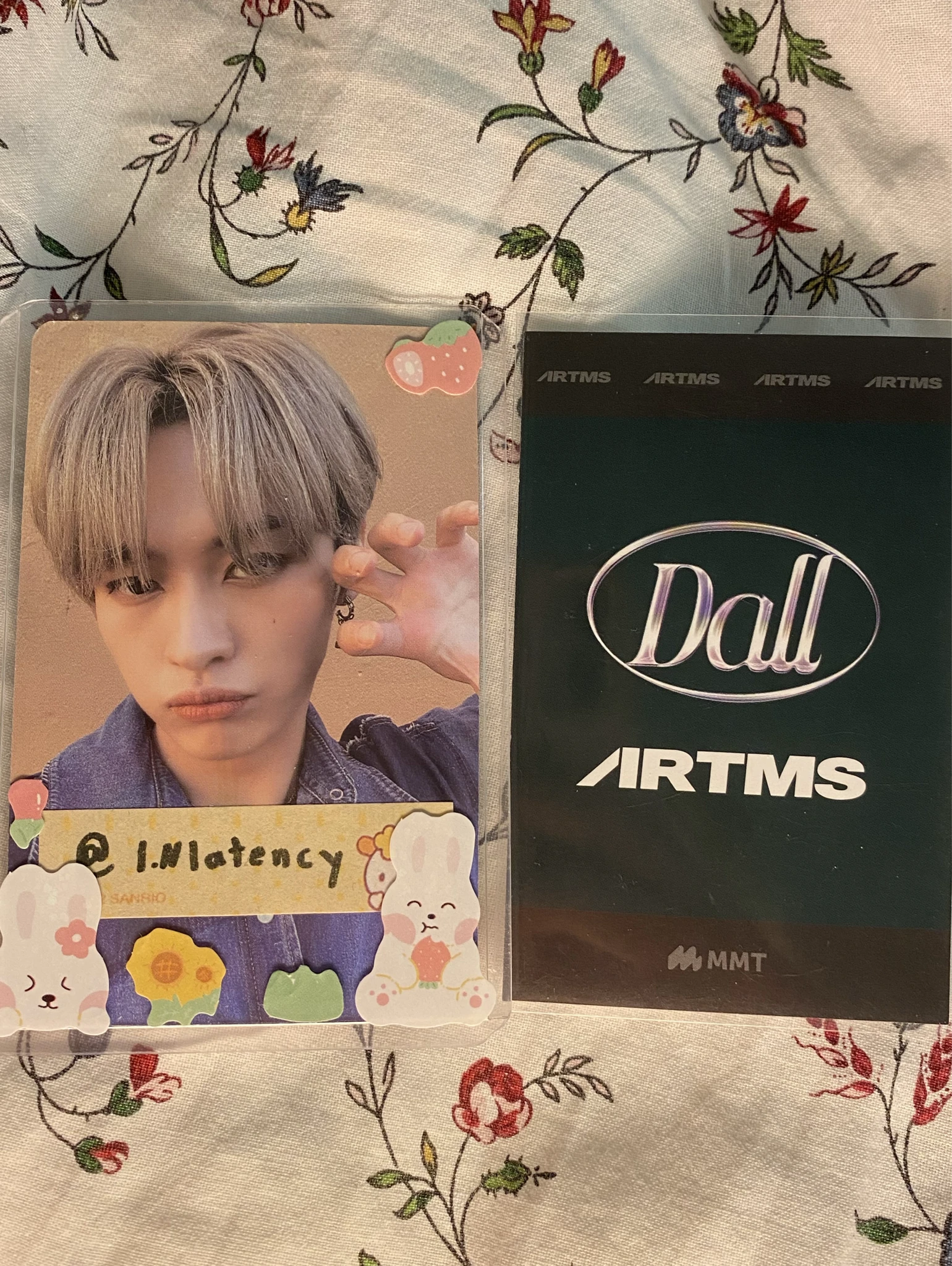 ARTMS HaSeul ARTMS - HaSeul - Dall Album mymusictaste (mmt) video call (fancall) listing photo 2