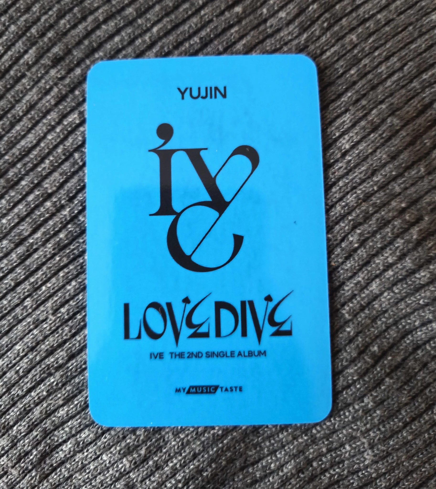 IVE Yujin IVE - Yujin - LOVE DIVE Album mymusictaste (mmt) pob (pre-order benefit) listing photo 2