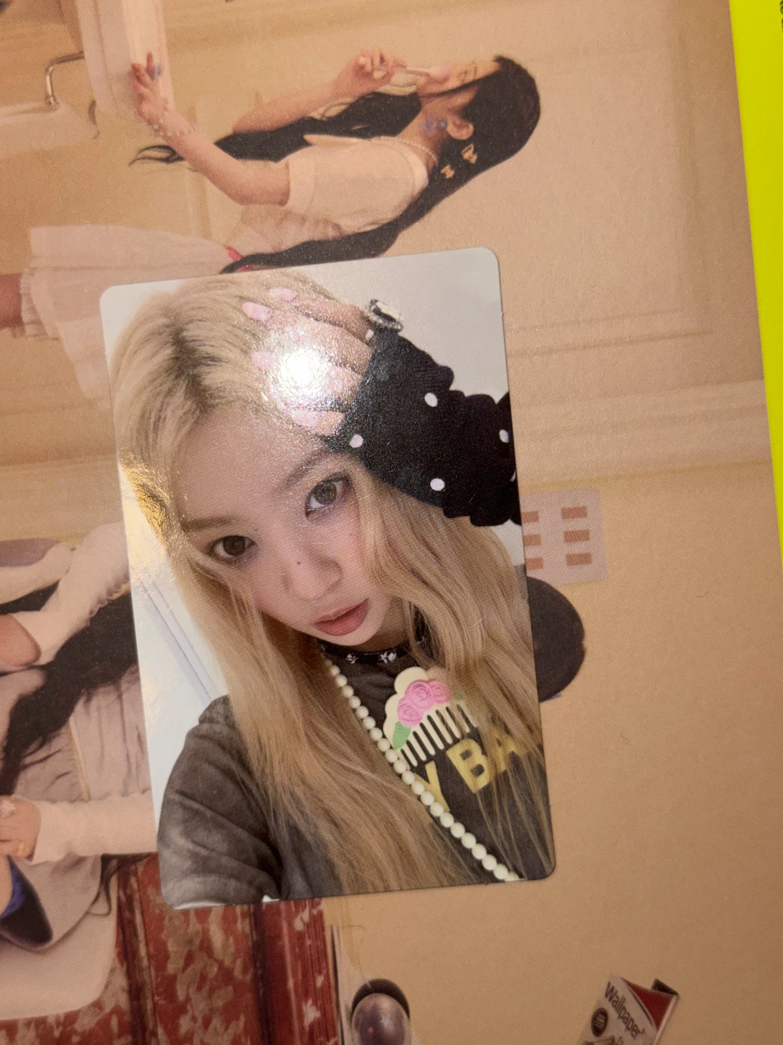 ILLIT Moka ILLIT - Moka - NOT CUTE ANYMORE Album pre-order benefit (pob) weverse shop global (wvg) listing photo 2