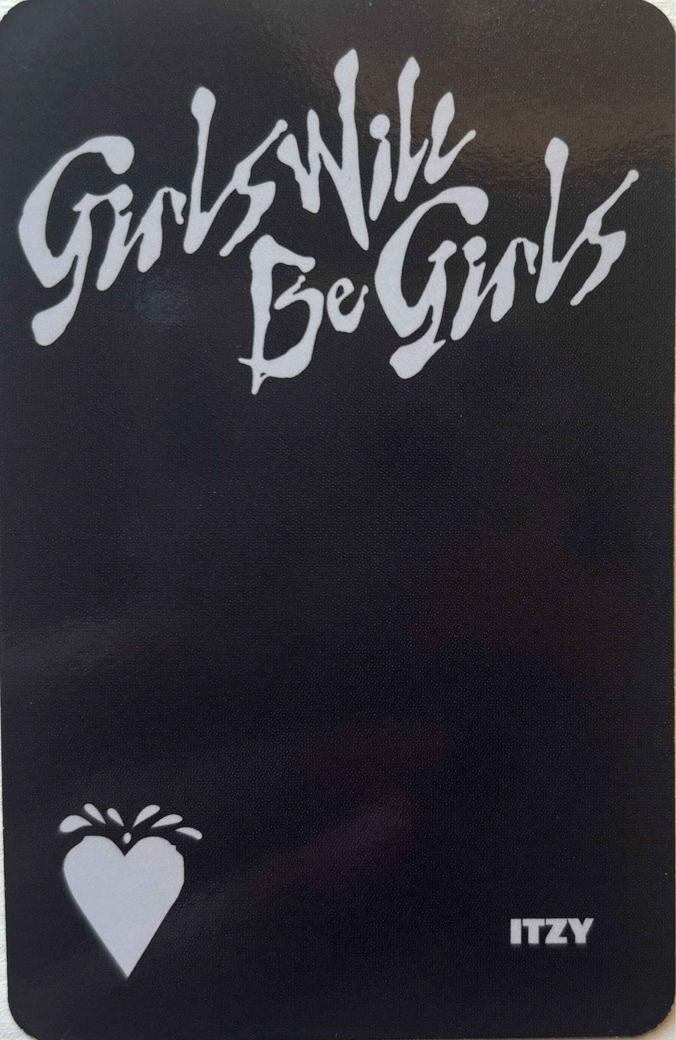 ITZY Ryujin ITZY - Ryujin - Girls Will Be Girls Album album photocard platform poca ver. non-selfie horizontal listing photo 2