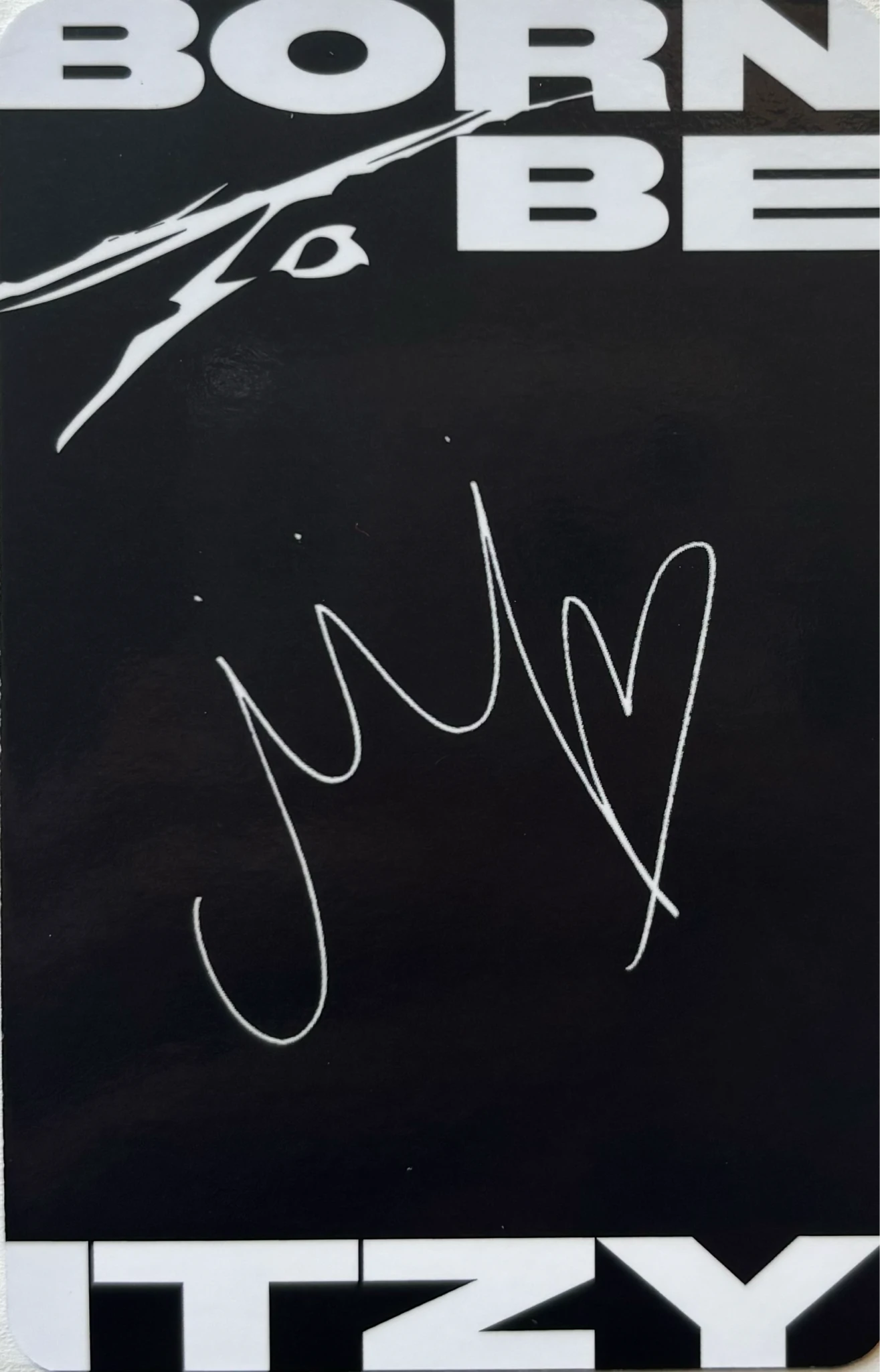 ITZY Chaeryeong ITZY - Chaeryeong - BORN TO BE Album A Ver. black back listing photo 2