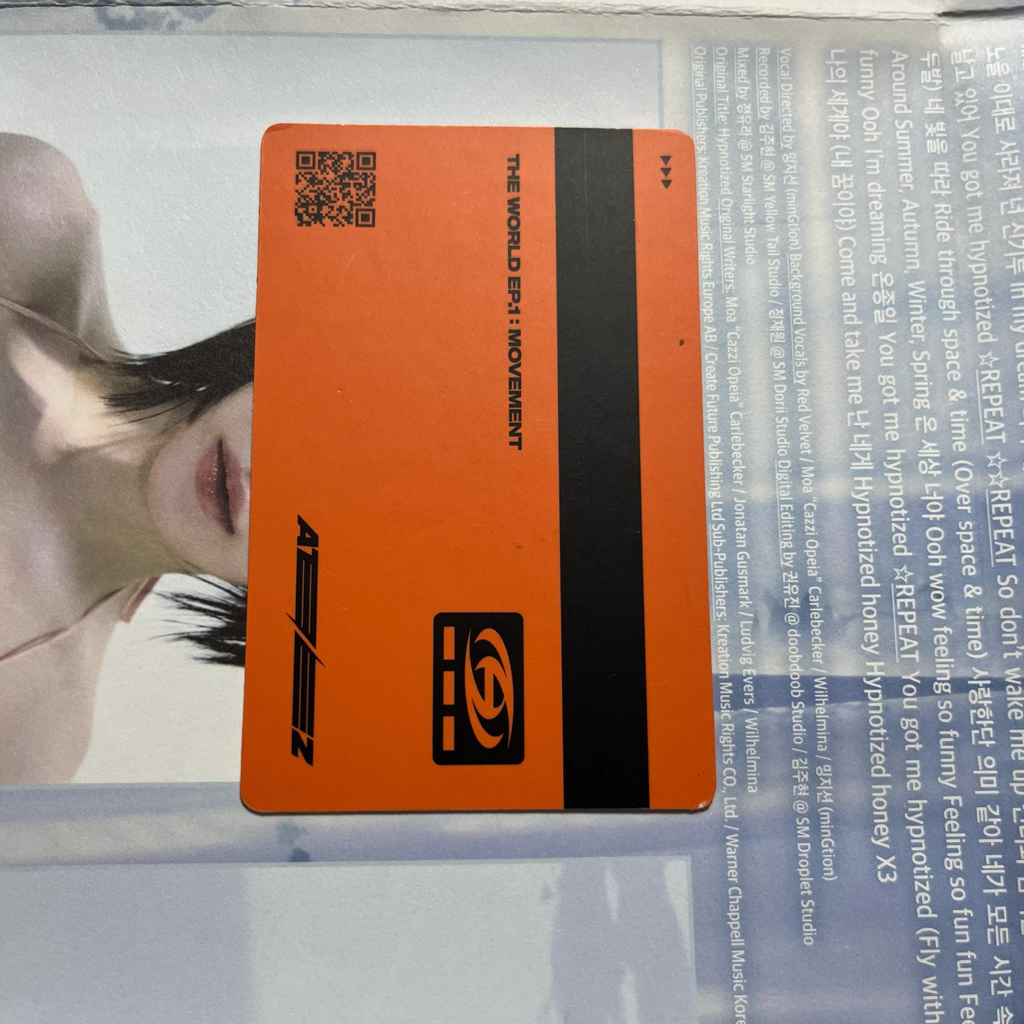 ATEEZ San ATEEZ - San - THE WORLD EP.1 : MOVEMENT Album album photocard Z version id card listing photo 2