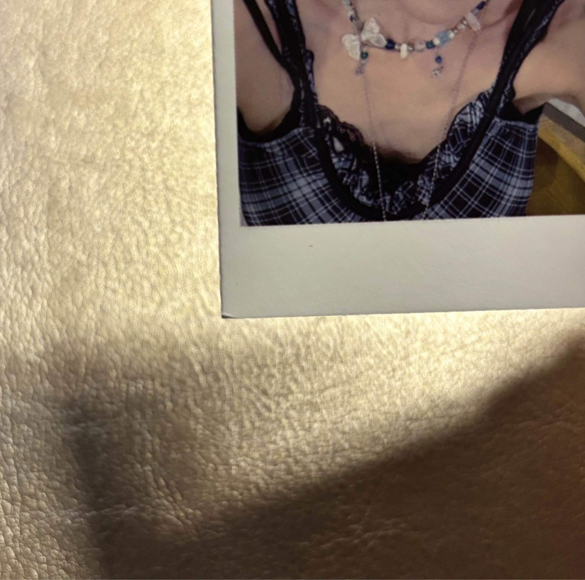 ARTMS Kim Lip ARTMS - Kim Lip - Hyper-Ego Album jump up polaroid fansign round 1 listing photo 2
