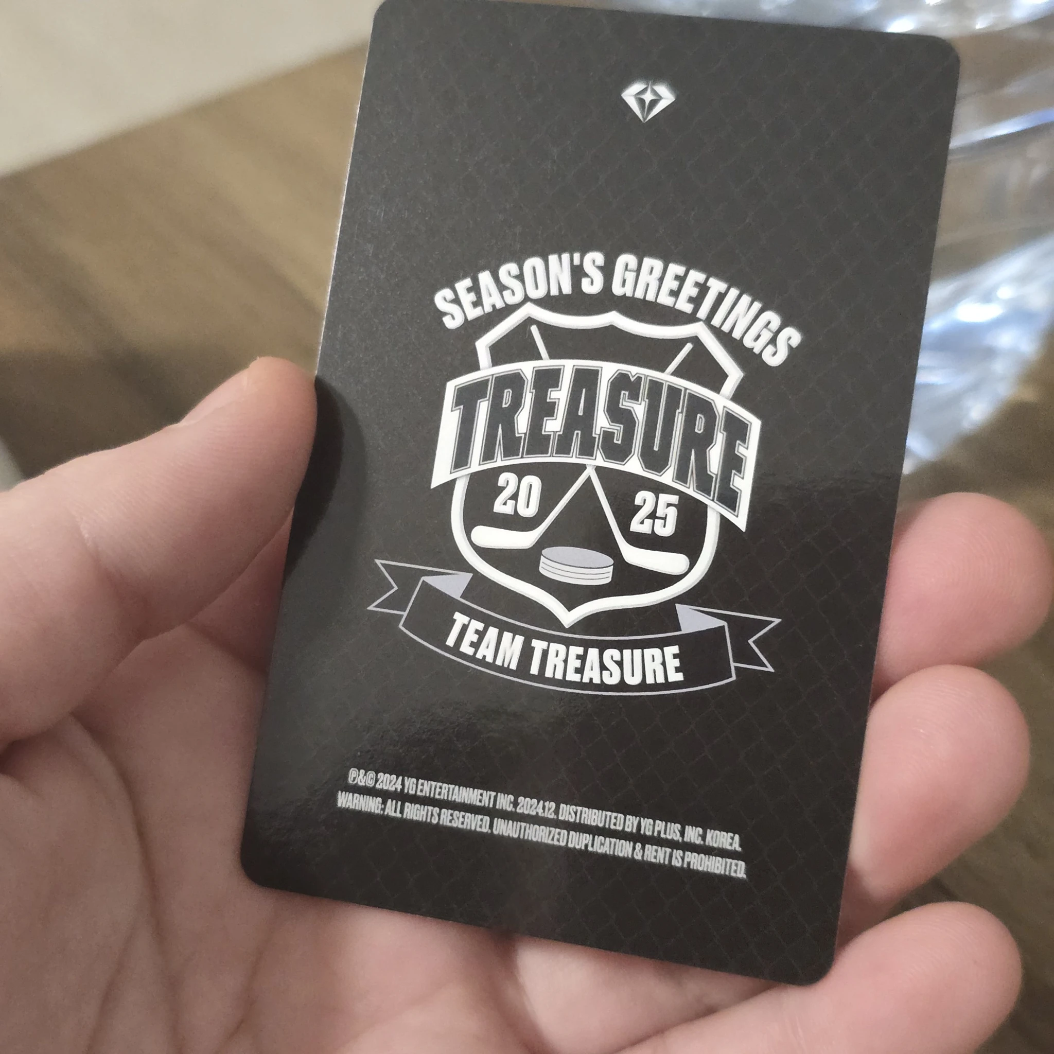TREASURE Yoshi TREASURE - Yoshi - 2025 Season's Greetings - Team Treasure Other season's greetings photocard set A version non-random kit photocard listing photo 2