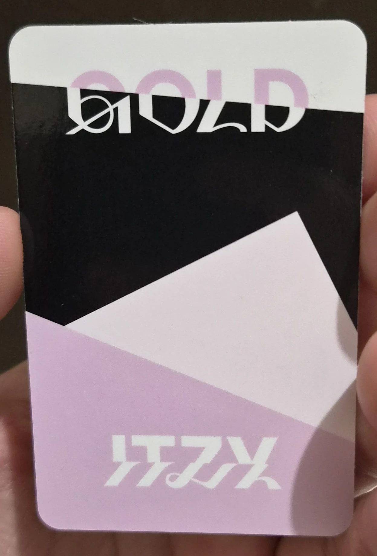 ITZY ITZY - GOLD Album listing photo 2