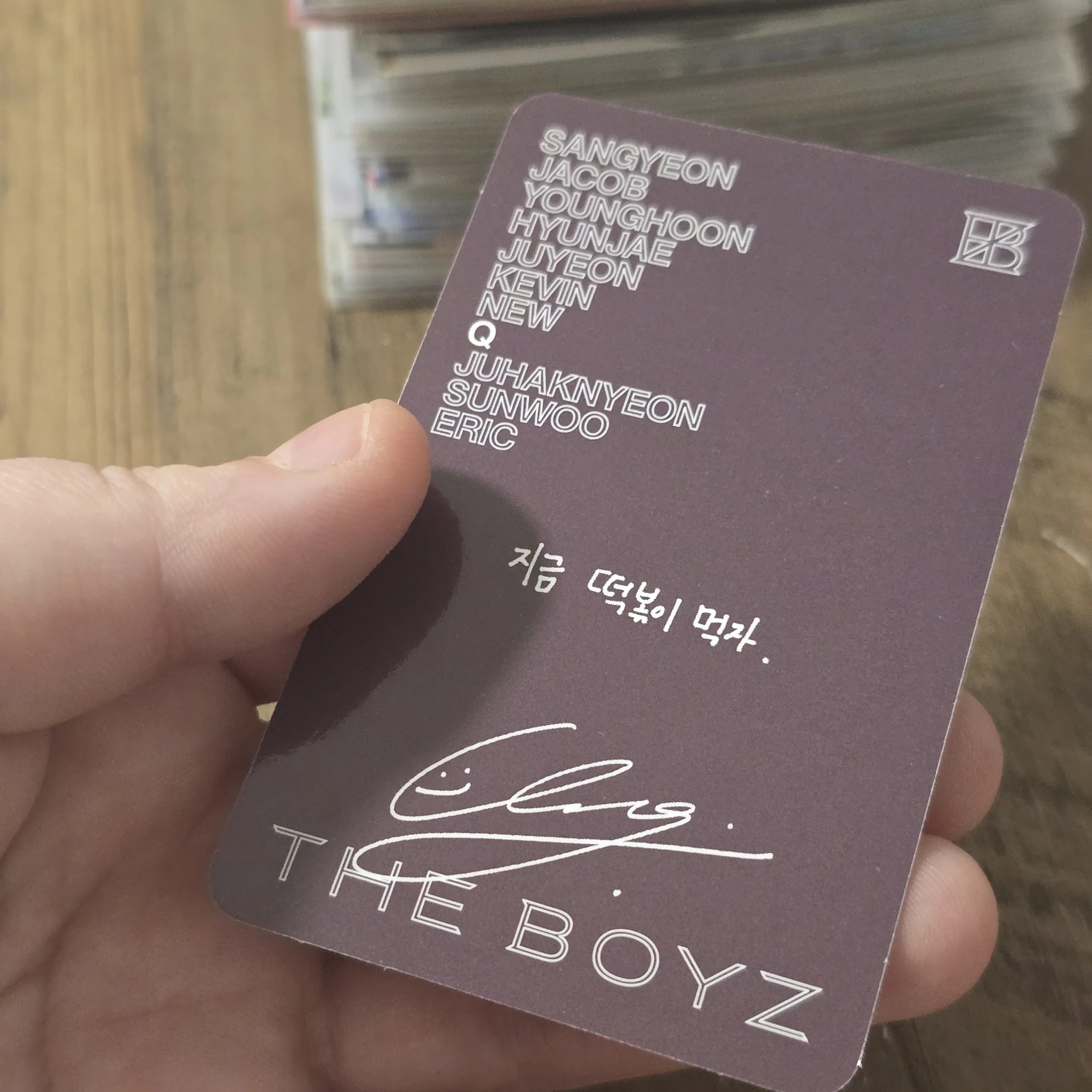 THE BOYZ Q THE BOYZ - Q - Unexpected Album become version album photocard listing photo 2
