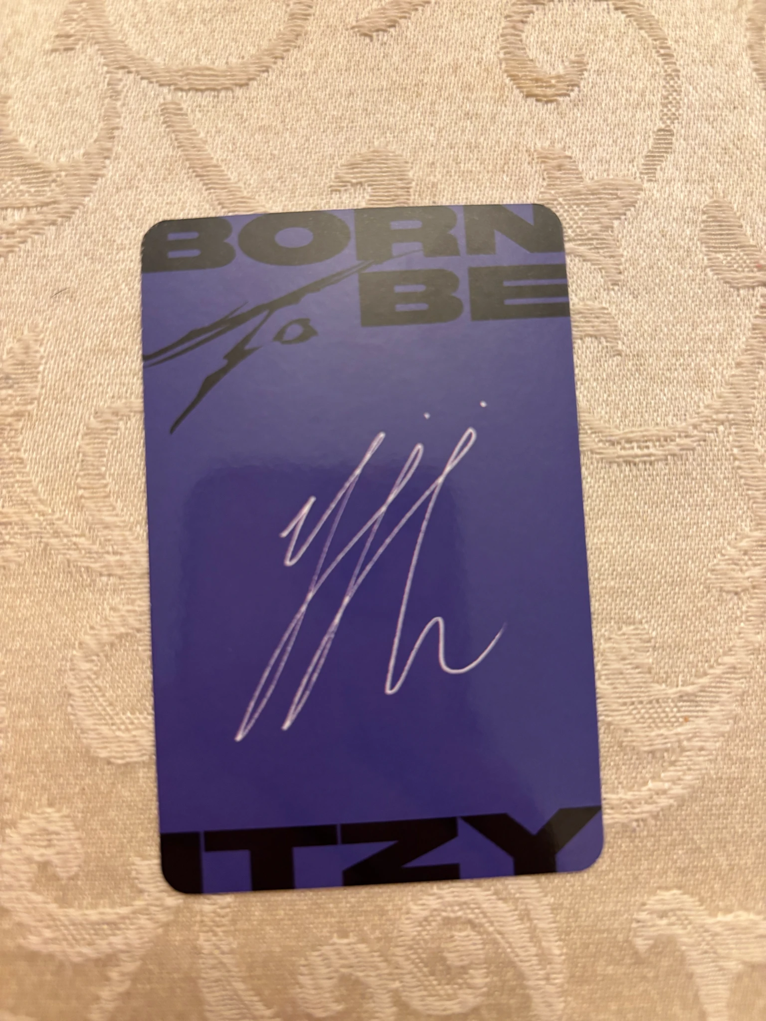 ITZY Ryujin ITZY - Ryujin - BORN TO BE Album A Ver. Blue Back listing photo 2