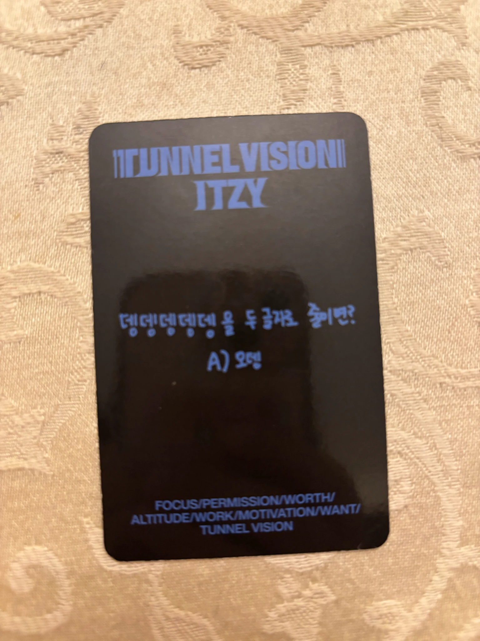 ITZY Yuna ITZY - Yuna - TUNNEL VISION Album album photocard A version listing photo 2