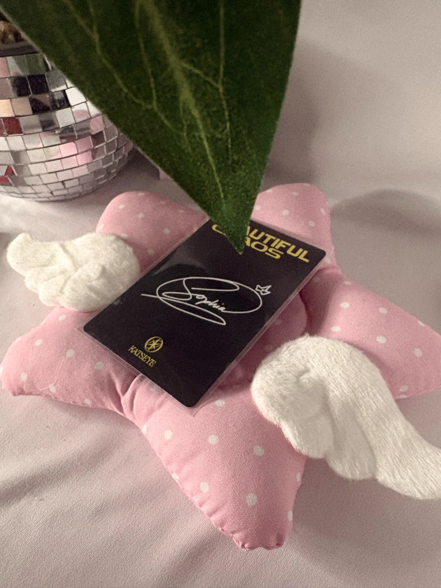 KATSEYE Sophia KATSEYE - Sophia - BEAUTIFUL CHAOS Album target retail exclusive listing photo 2