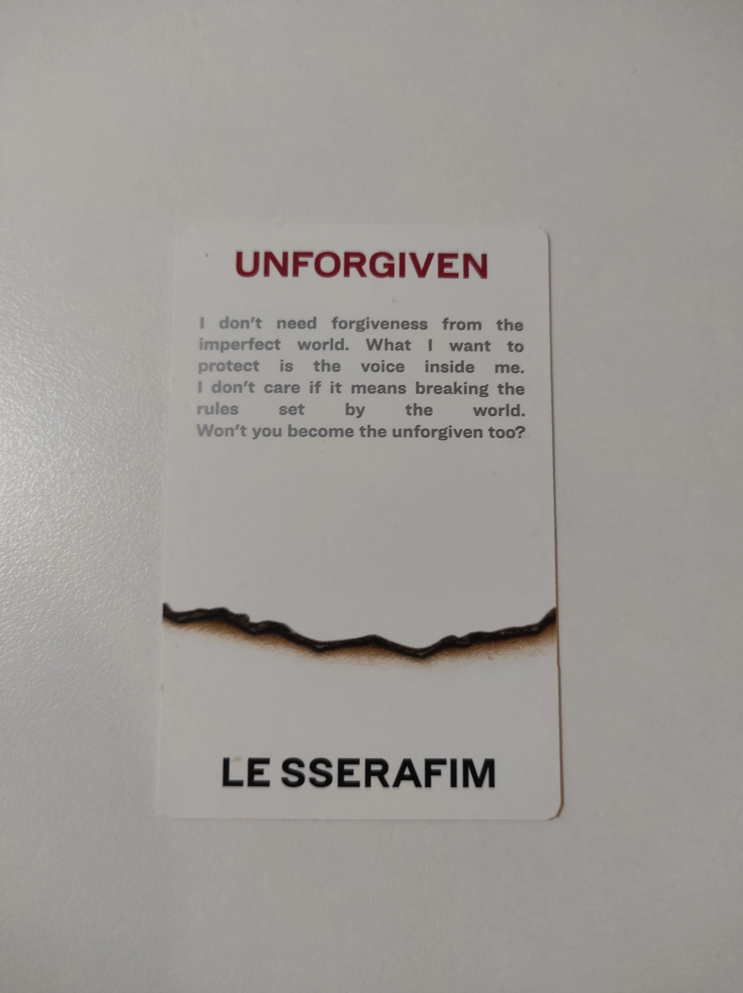 LE SSERAFIM Sakura LE SSERAFIM - Sakura - UNFORGIVEN Album album photocard bloody rose version listing photo 2