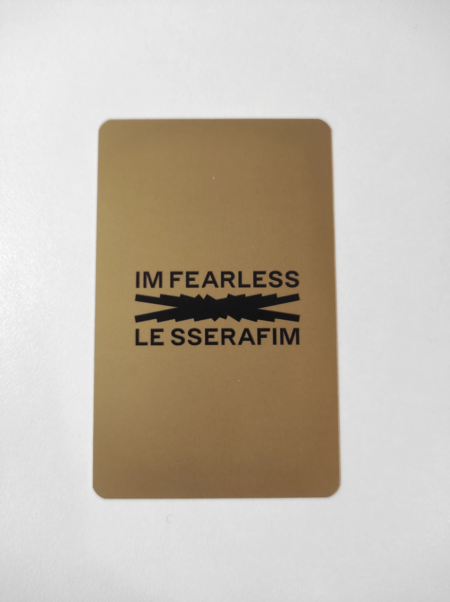 LE SSERAFIM Huh Yunjin LE SSERAFIM - Huh Yunjin - ANTIFRAGILE Album lucky draw powerstation listing photo 2